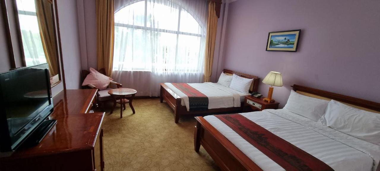 Junior Suite with Pool View