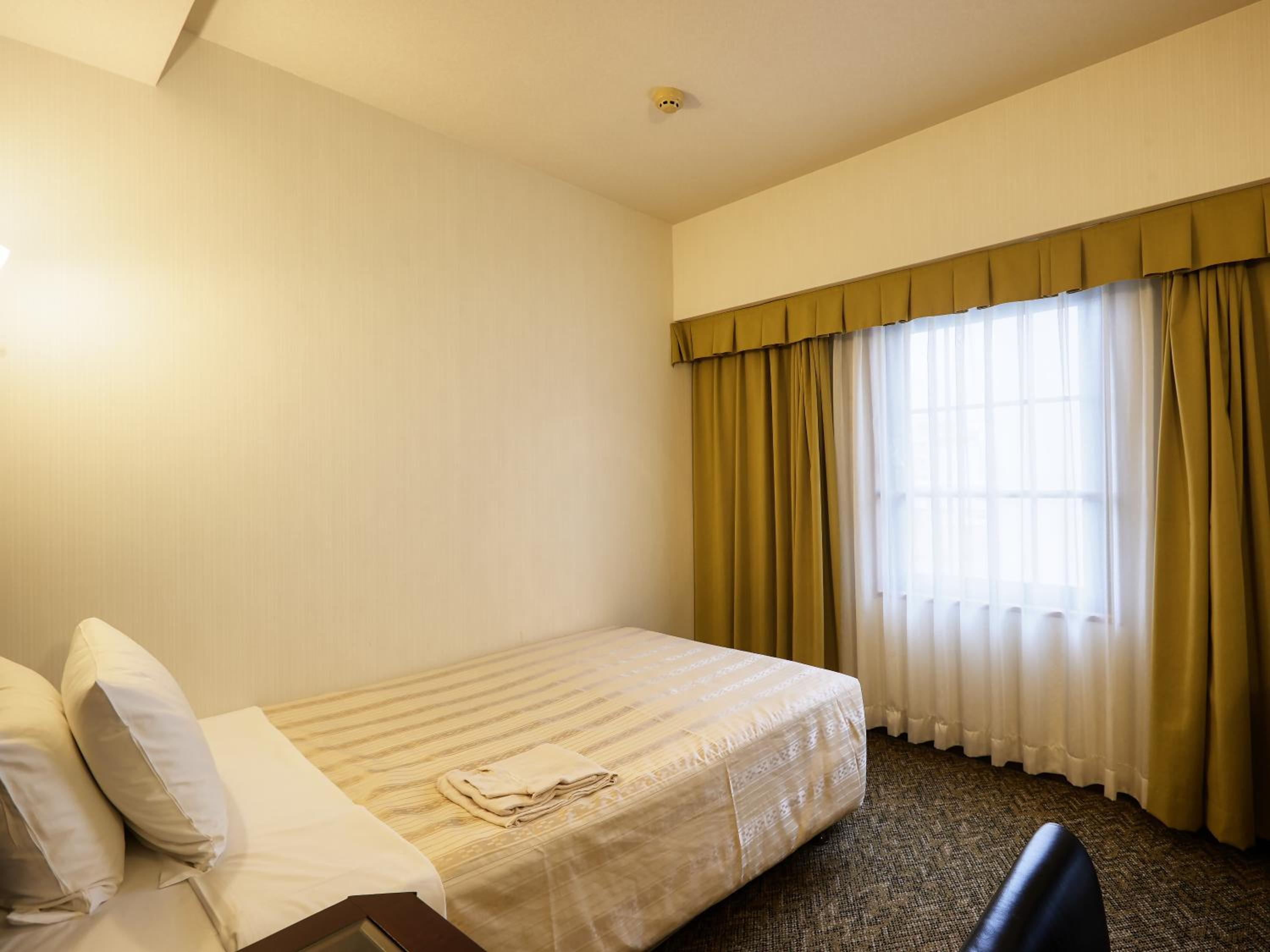 Single Room - Non-Smoking photo 2