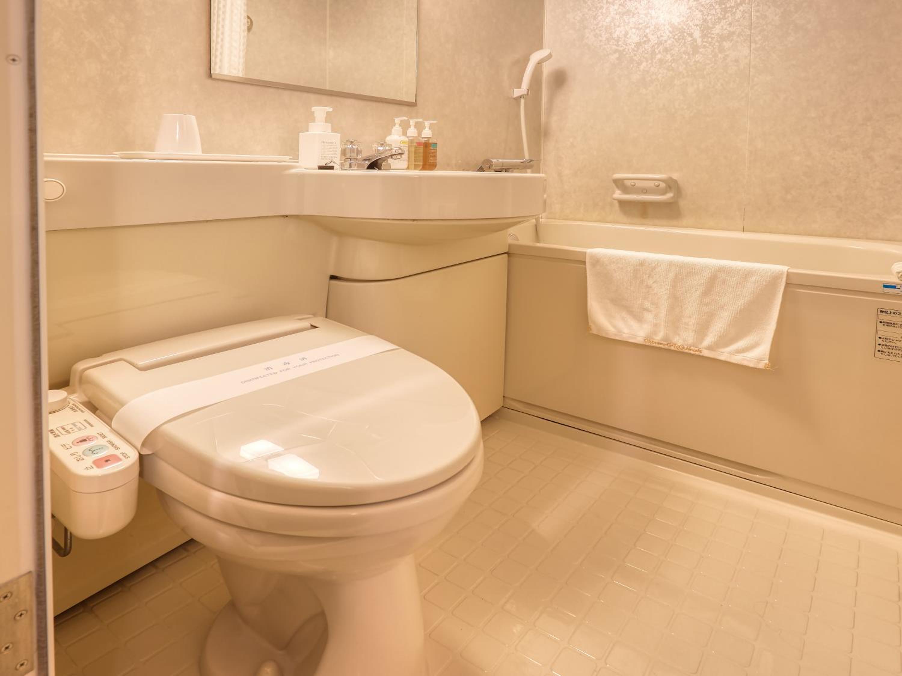 Double Room - Non-Smoking  - Photo 6