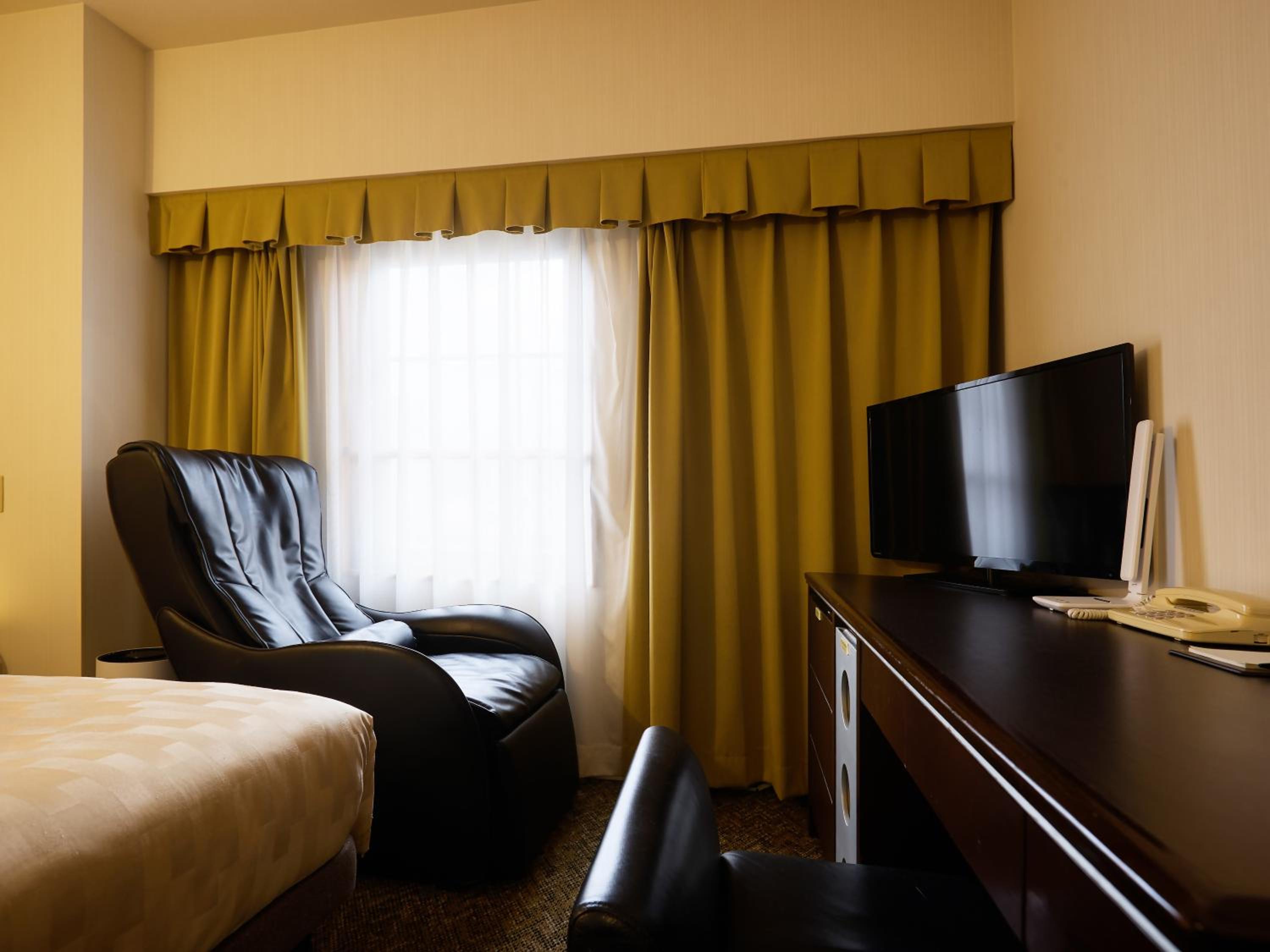 Deluxe Double Room - Non-Smoking - Photo 10