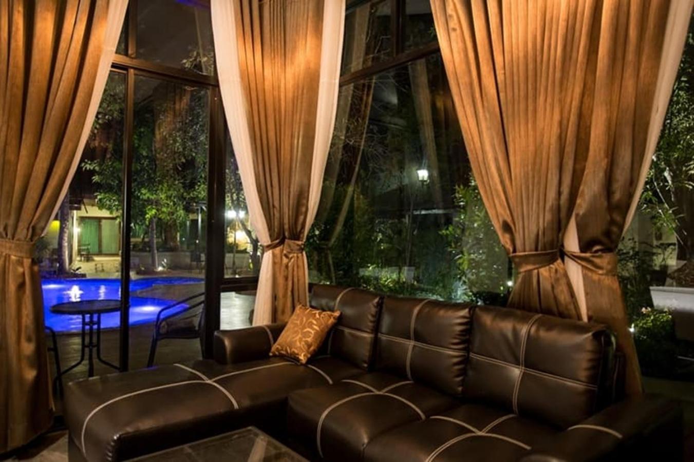 Studio with Pool View photo 3