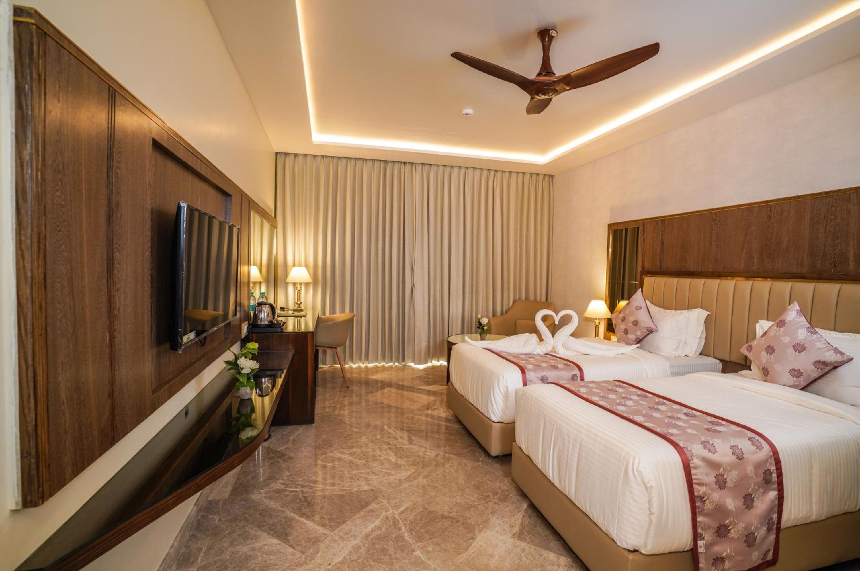 Double or Twin Room photo 3