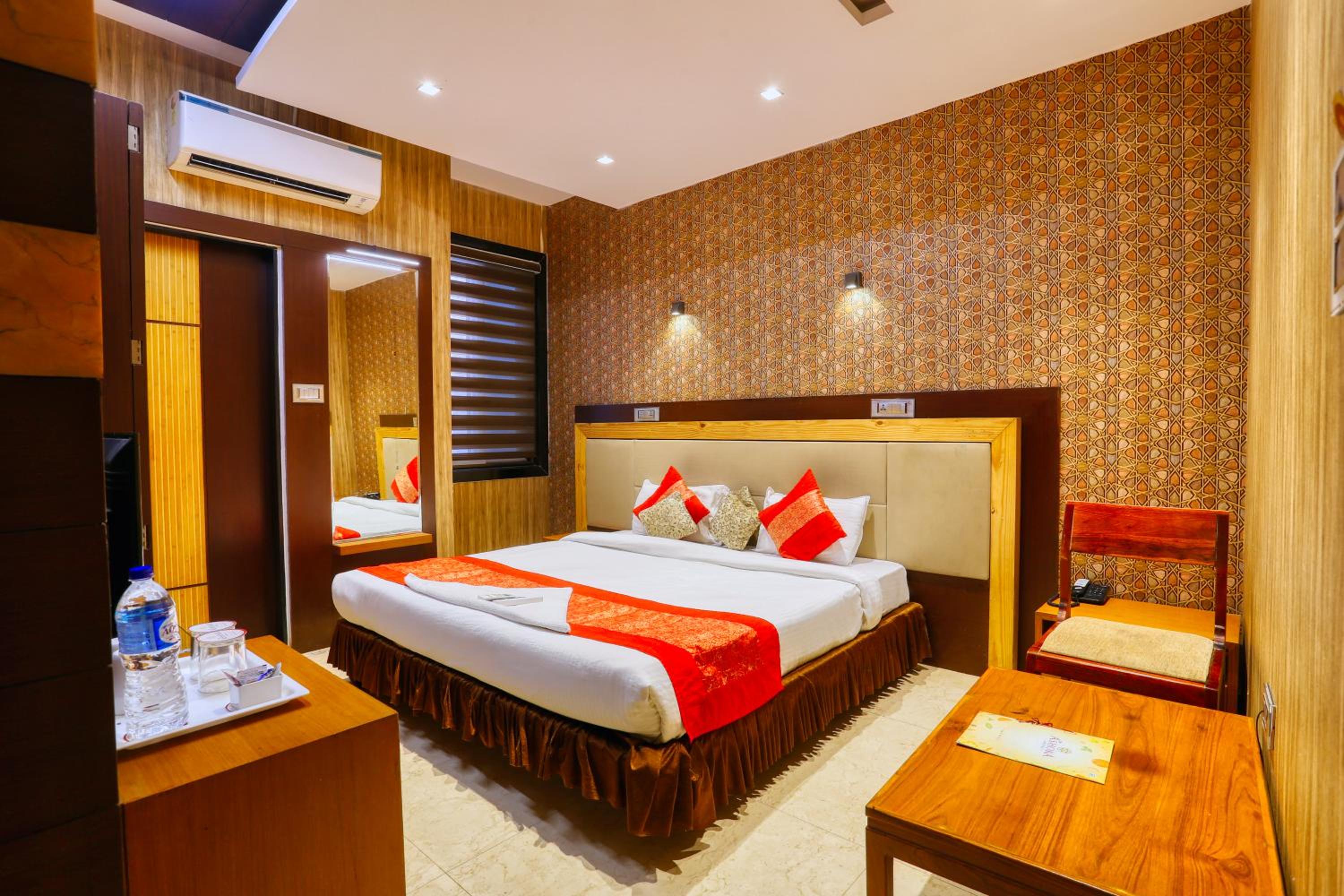 Superior Double or Twin Room - Photo 3