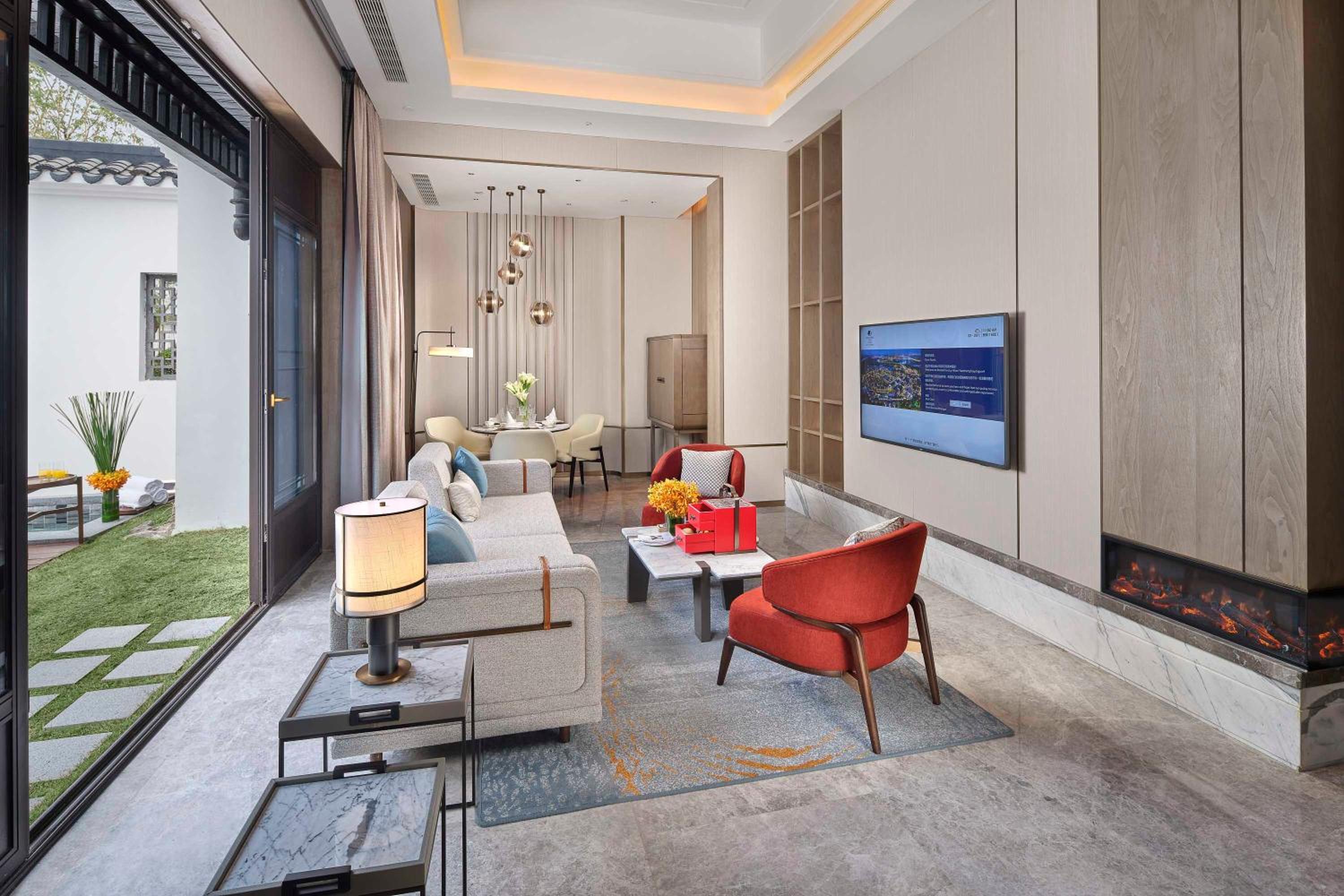 One-Bedroom Private King Villa with Garden View - Photo 6