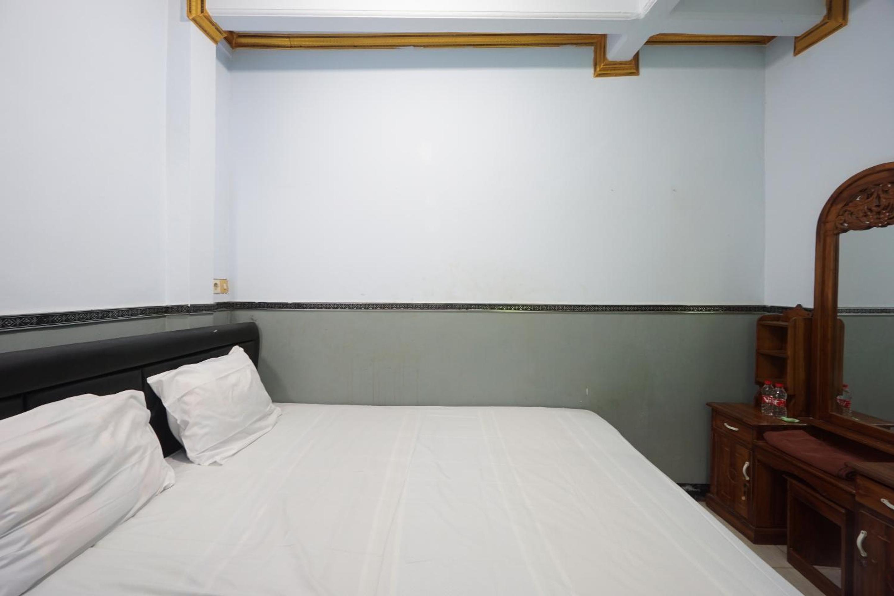 Standard King Room photo 1