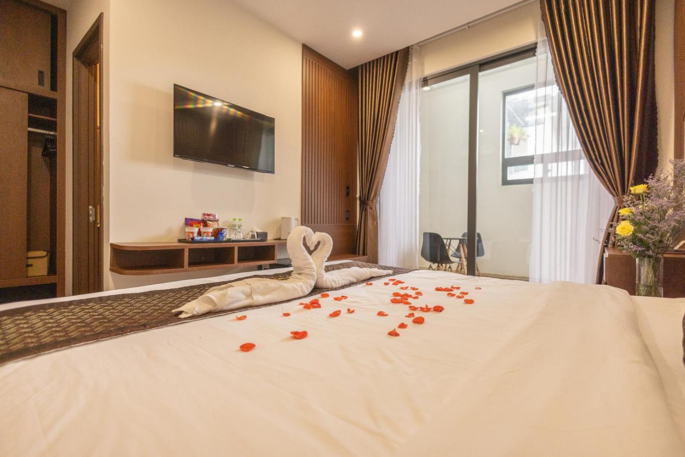 Standard Double Room - Photo 8