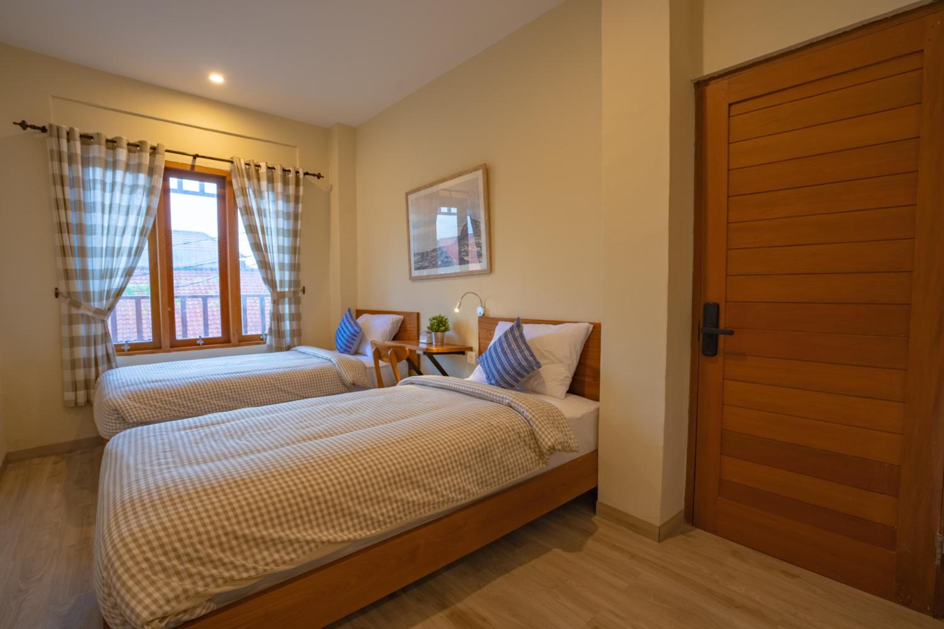 Twin Room - Photo 1