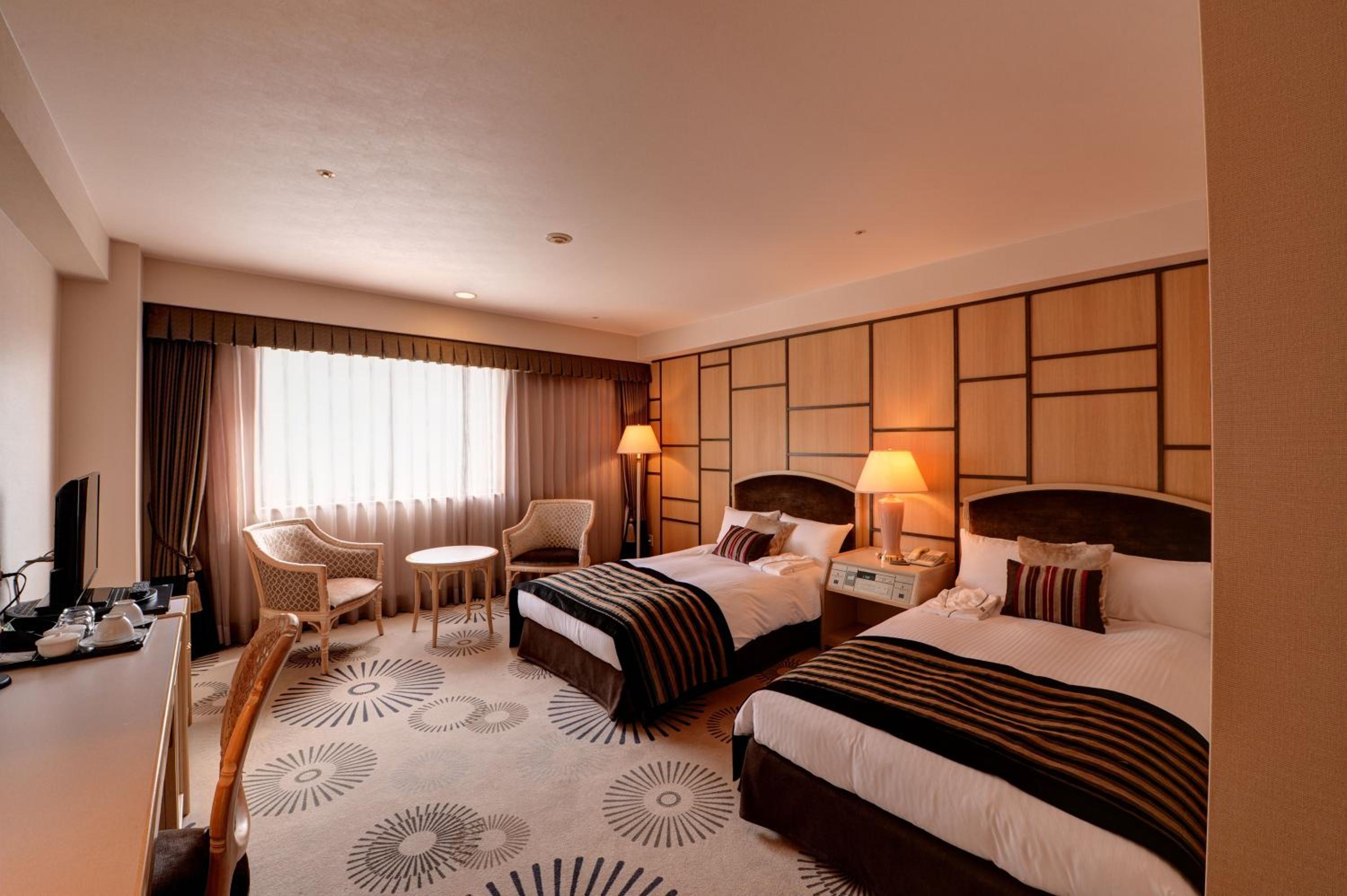 Twin Room - Photo 3