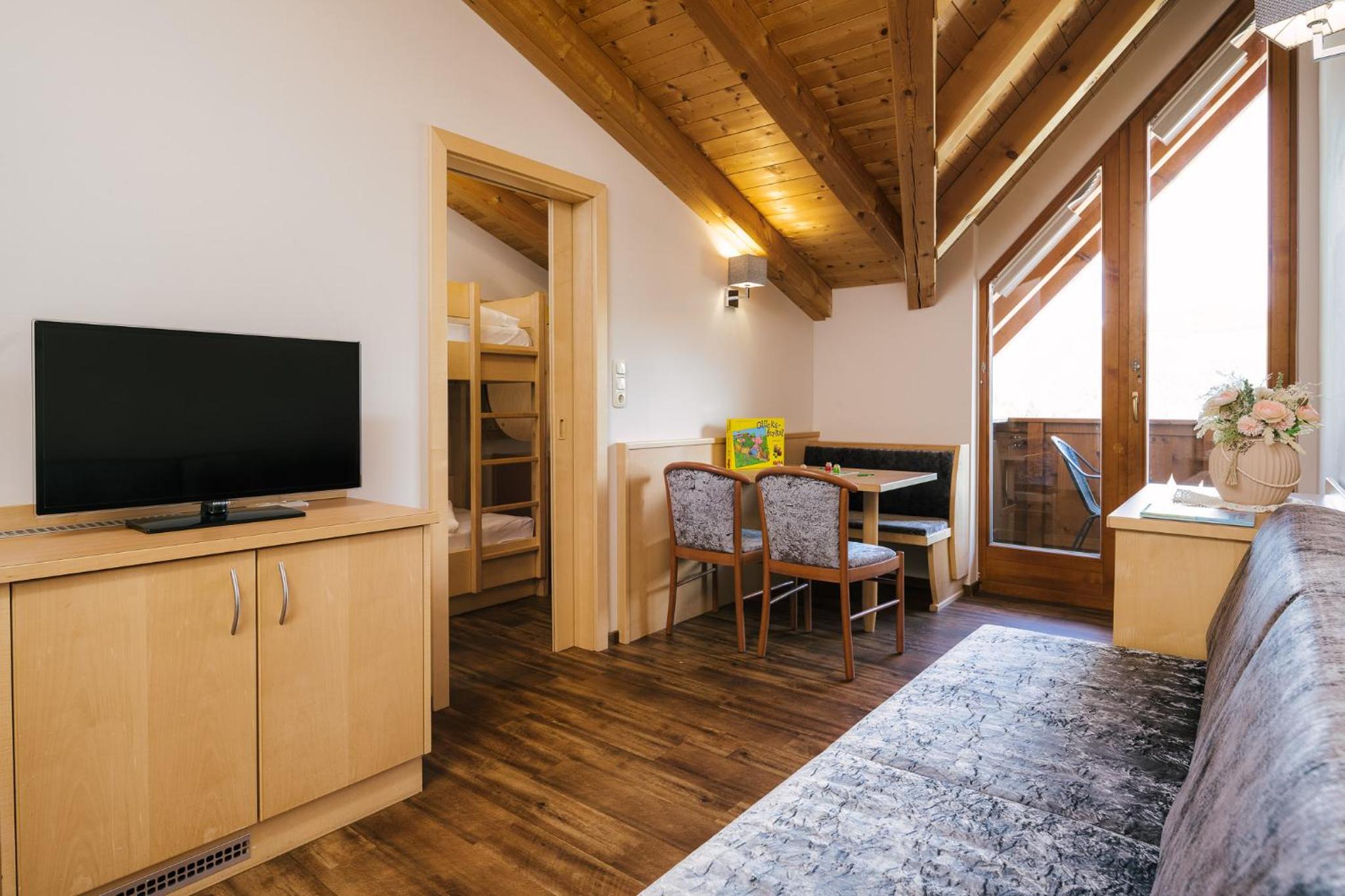 Family Suite photo 2