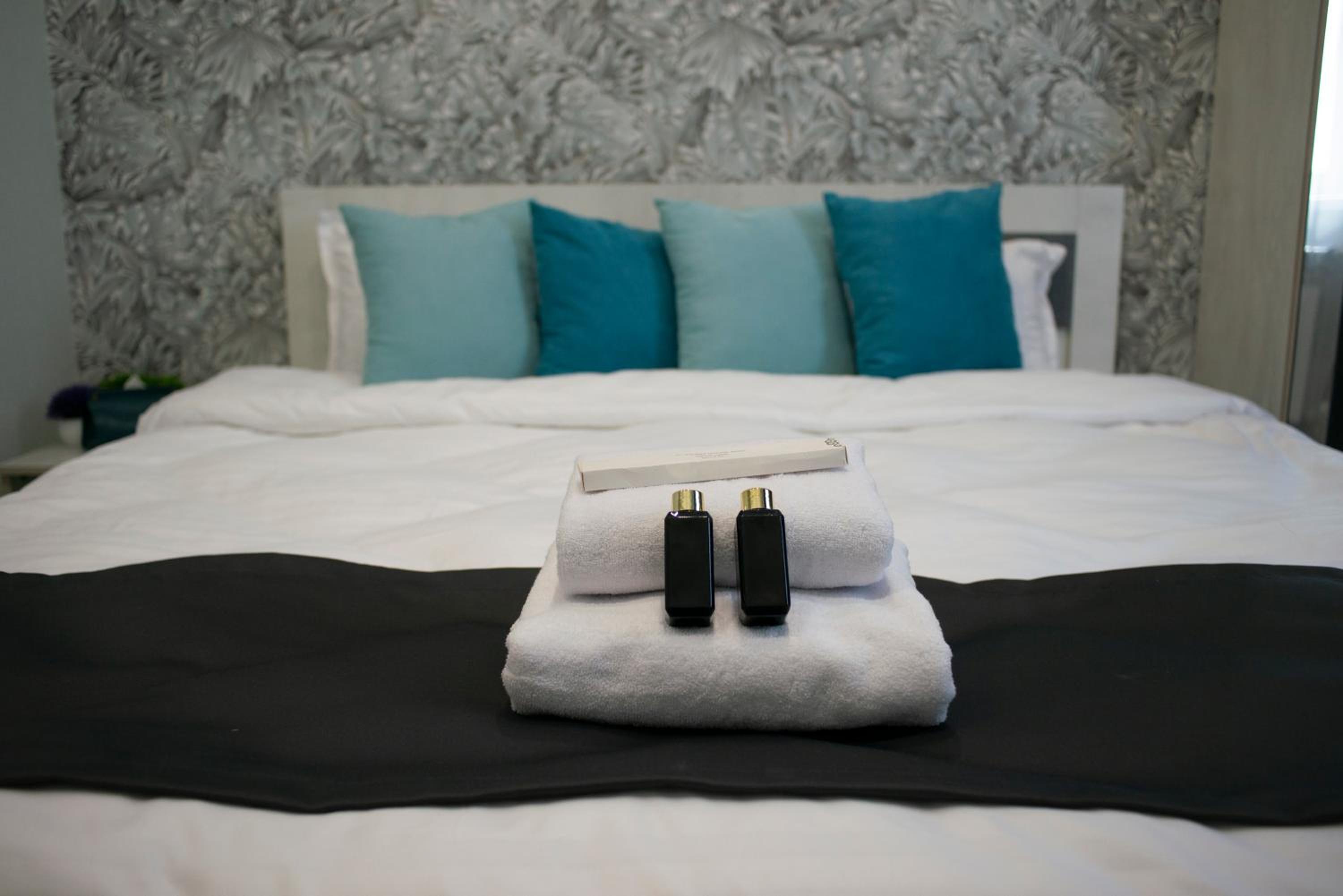 Double Room - Photo 3