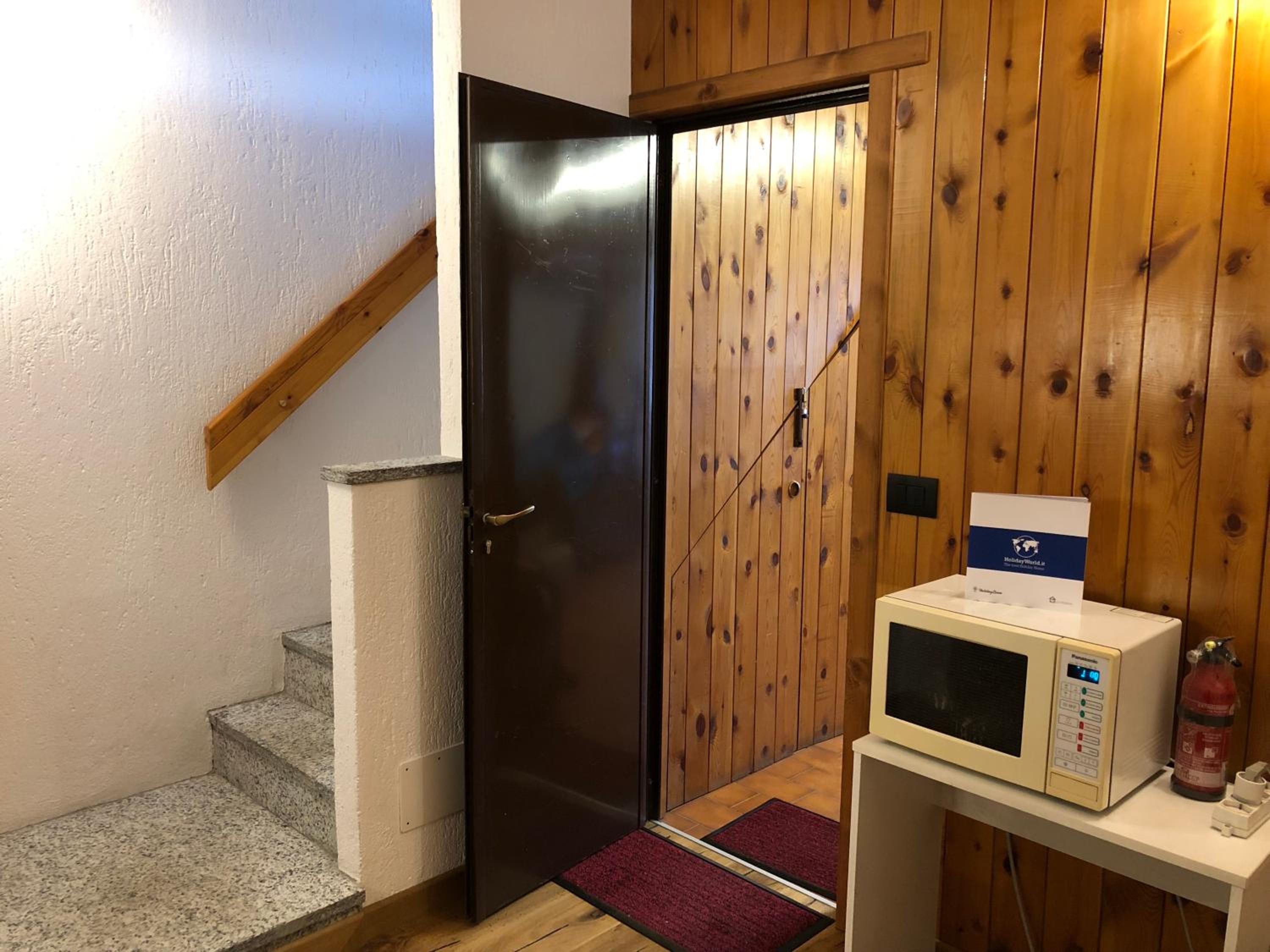 Three-Bedroom House photo 1