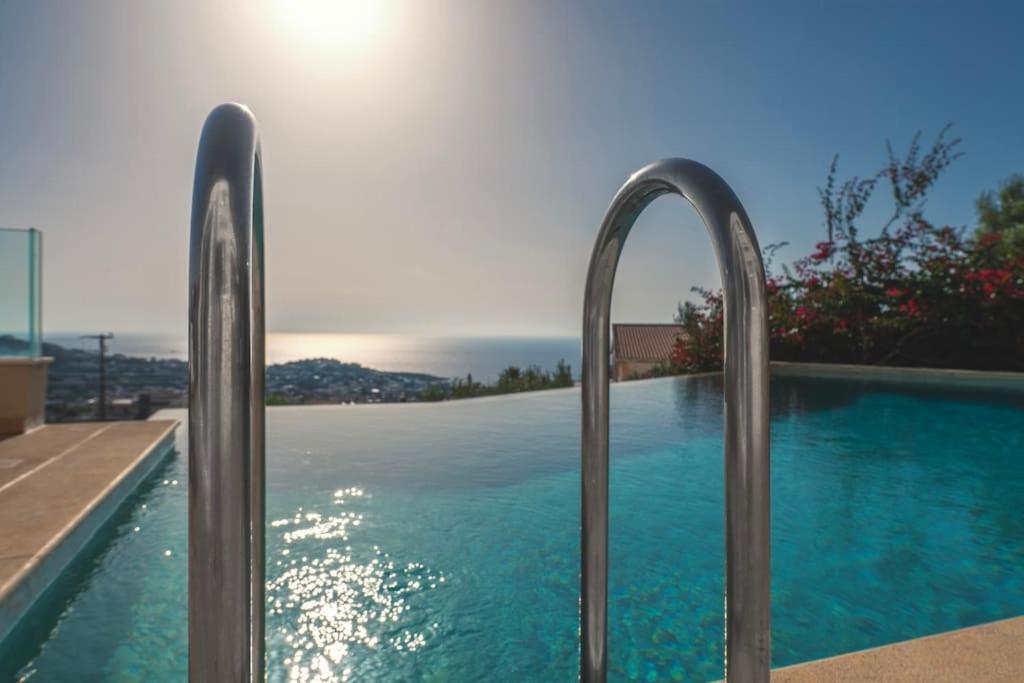 Villa photo 3