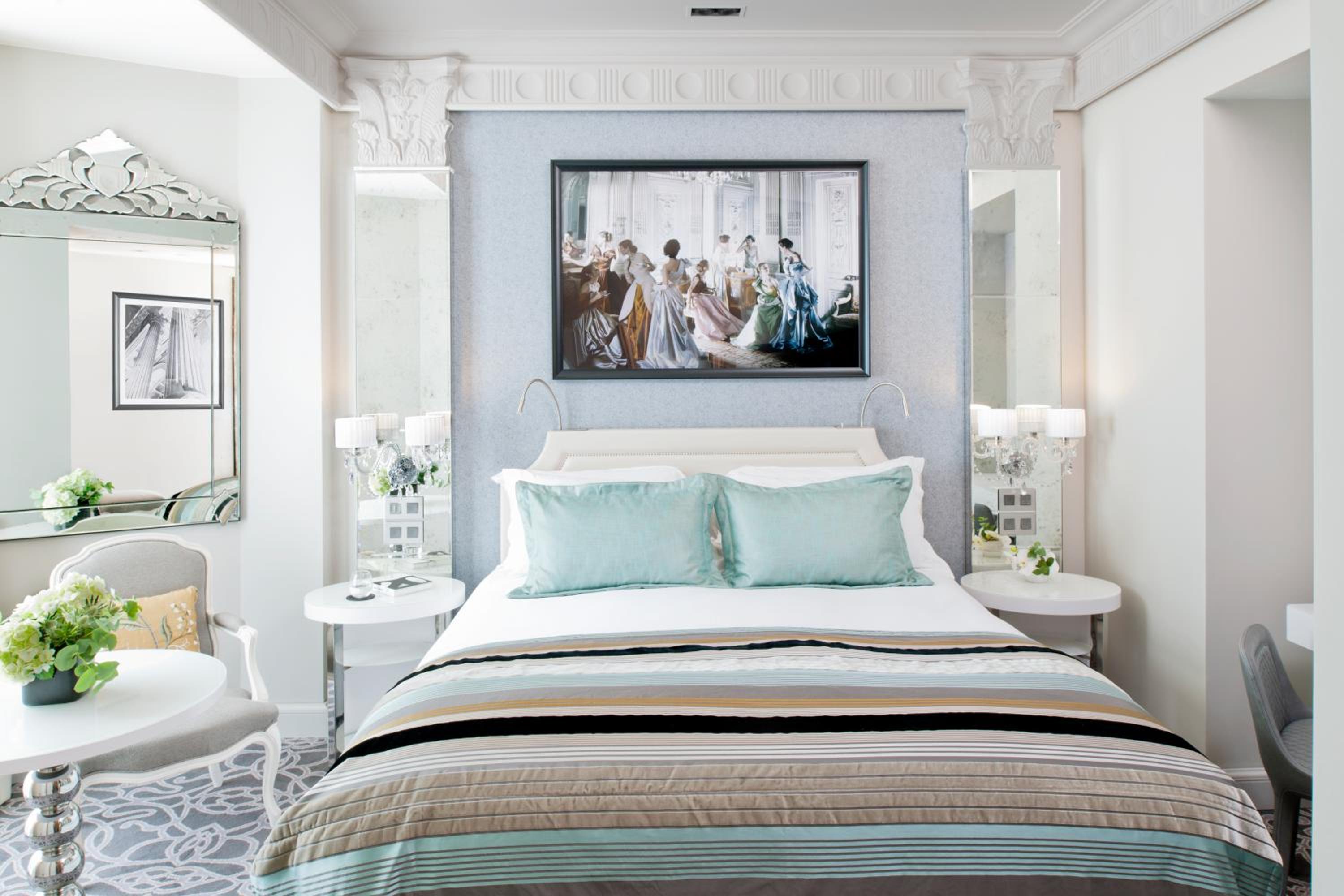 Luxury Room - 1 Queen Bed