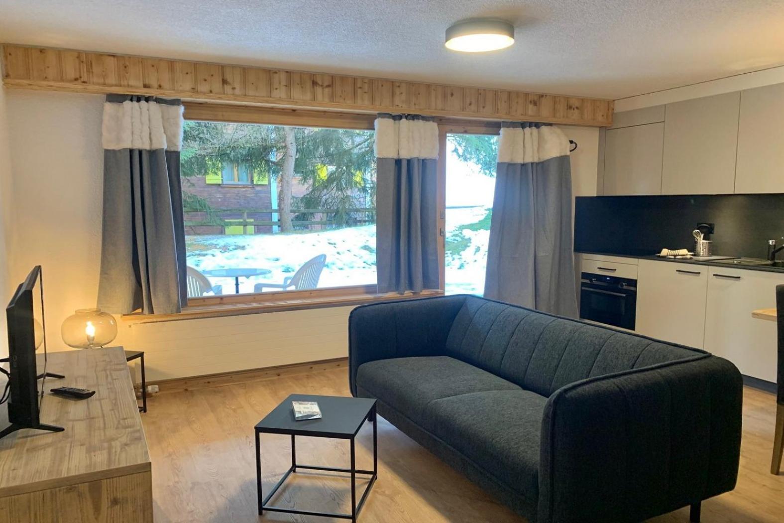 One-Bedroom Apartment photo 1