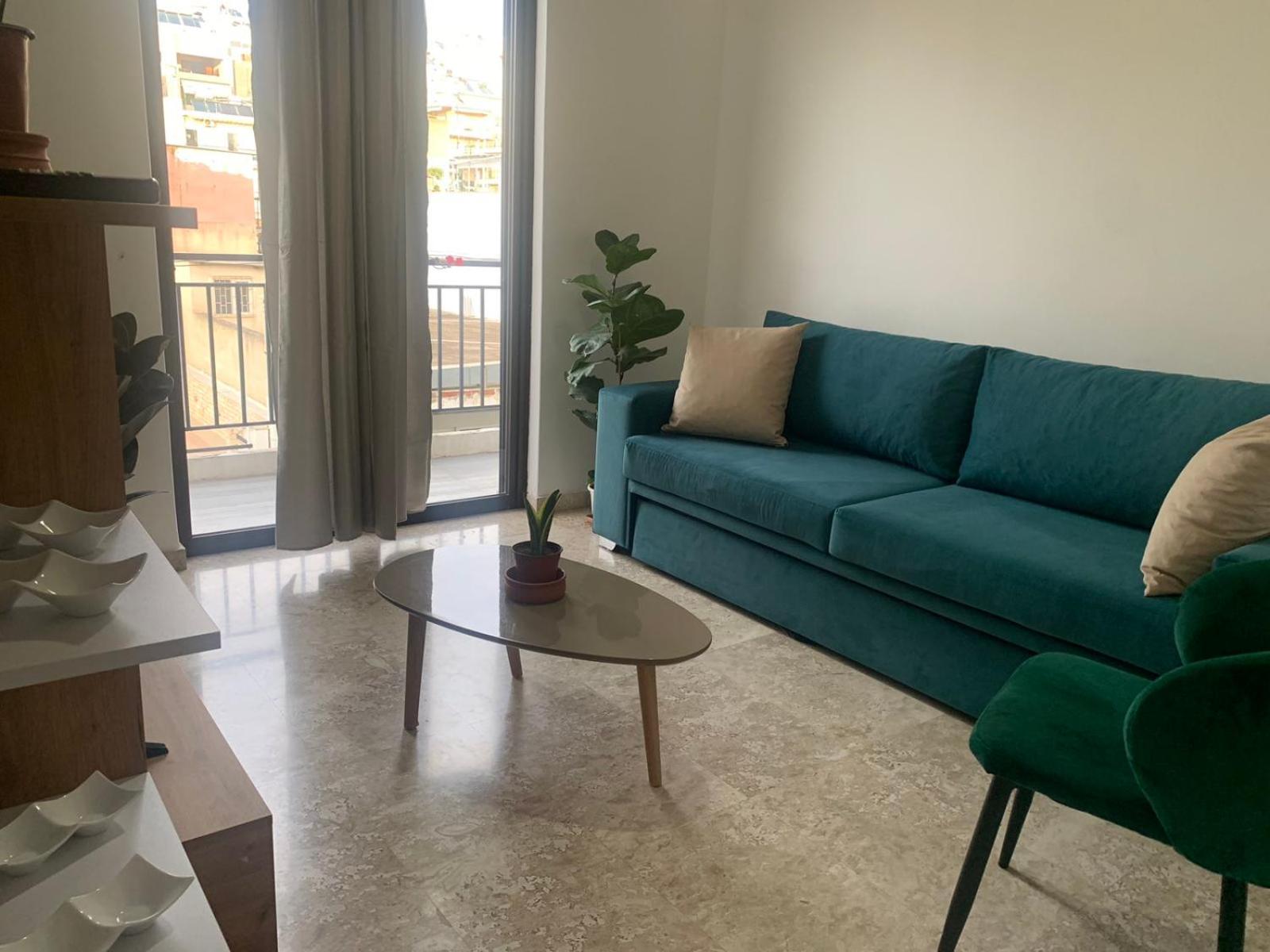 One-Bedroom Apartment