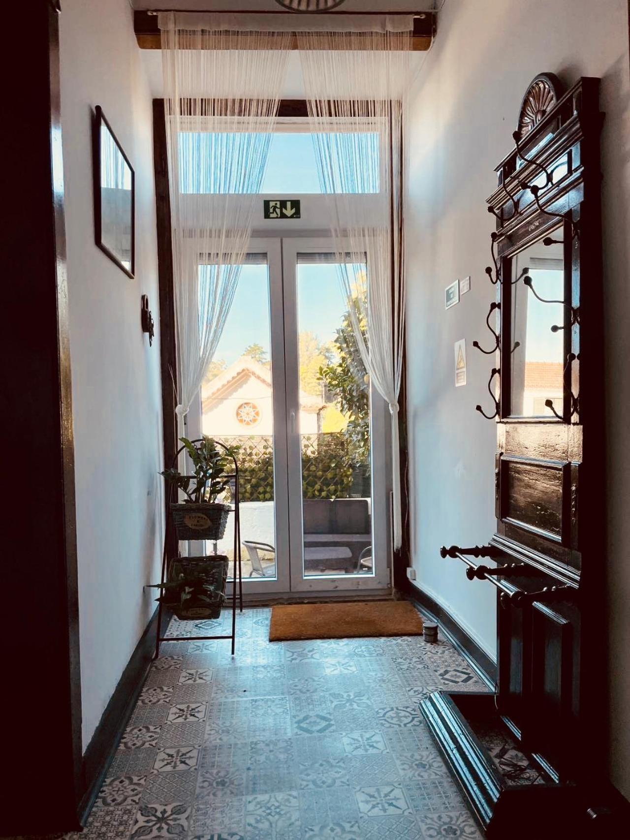 Standard Double Room with Shared Bathroom photo 3