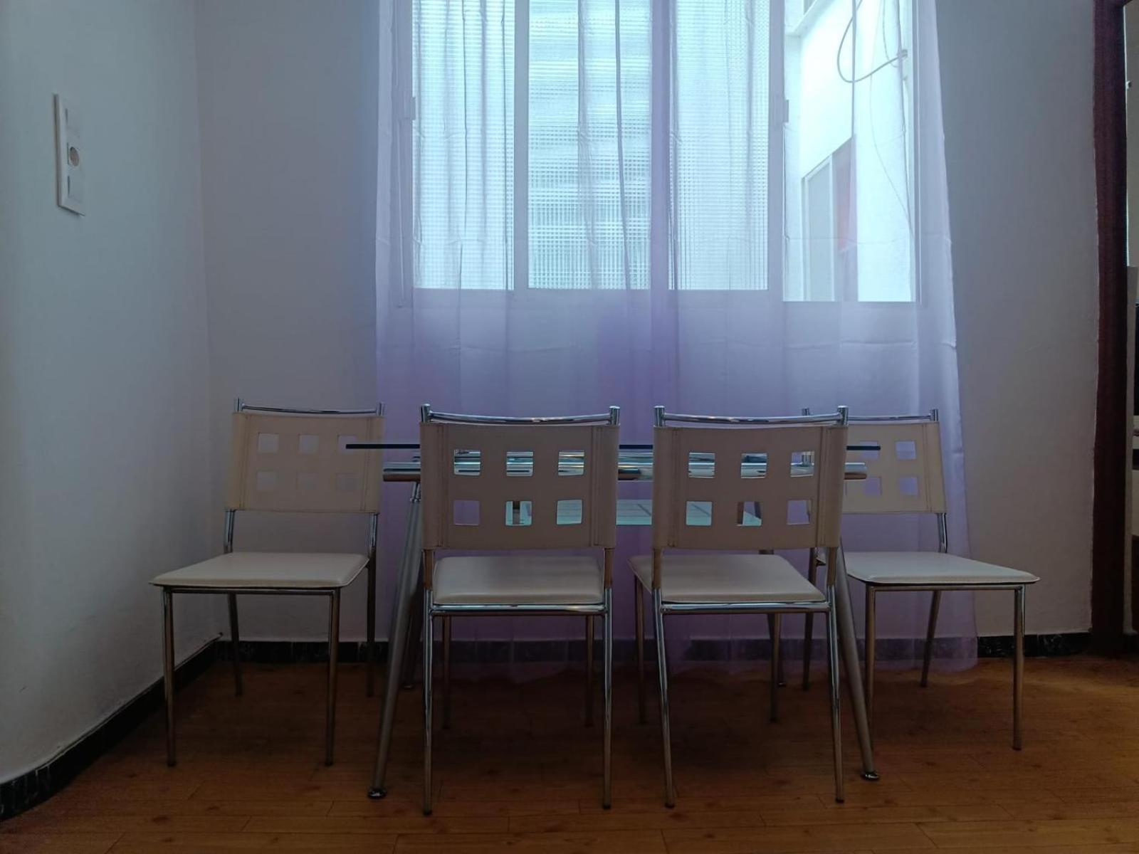 One-Bedroom Apartment - Photo 5