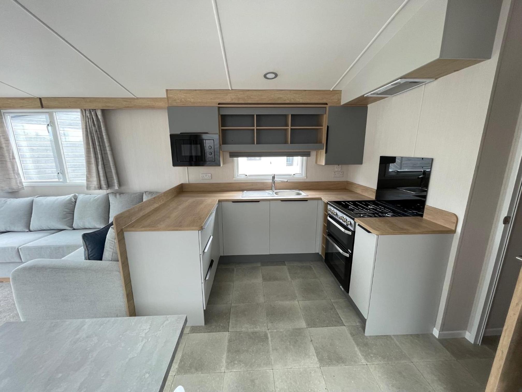 Caravan photo 2