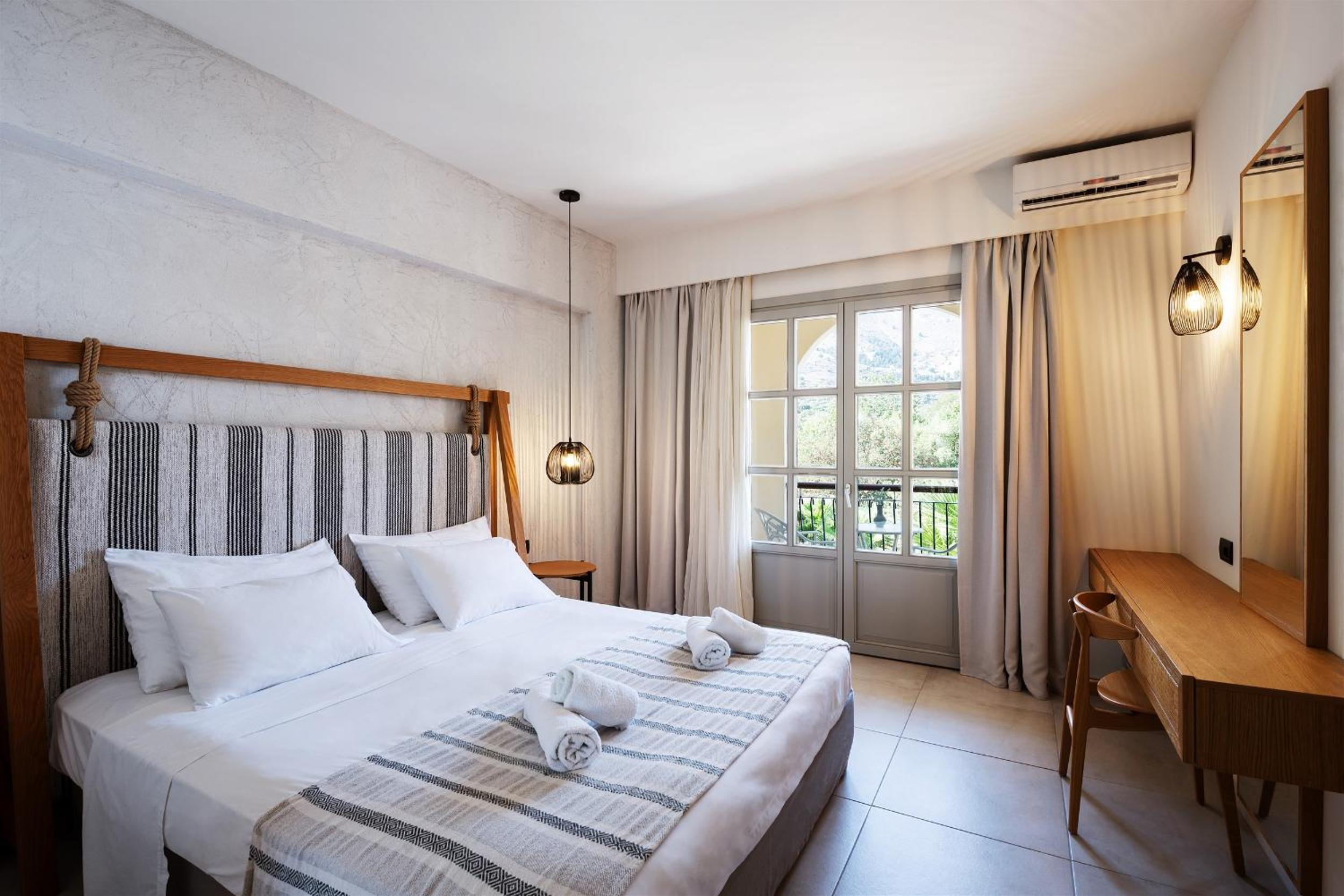 Double or Twin Room with Garden View - Photo 1