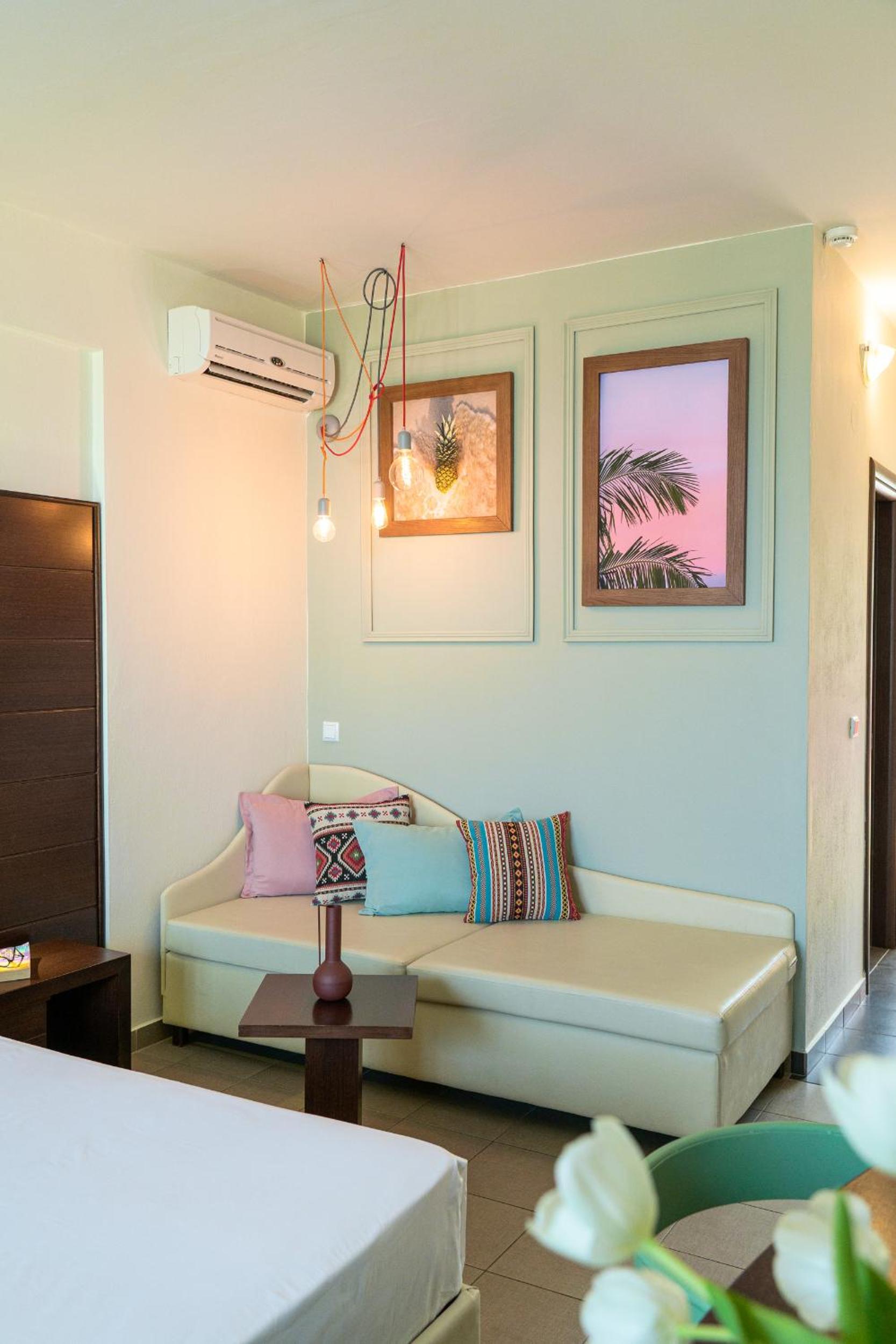 Double Or Twin Room With Partial Sea View