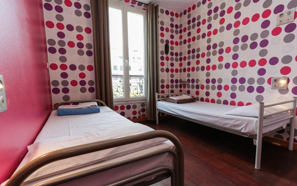 Bed in 2-bed Female Dormitory Room photo 3