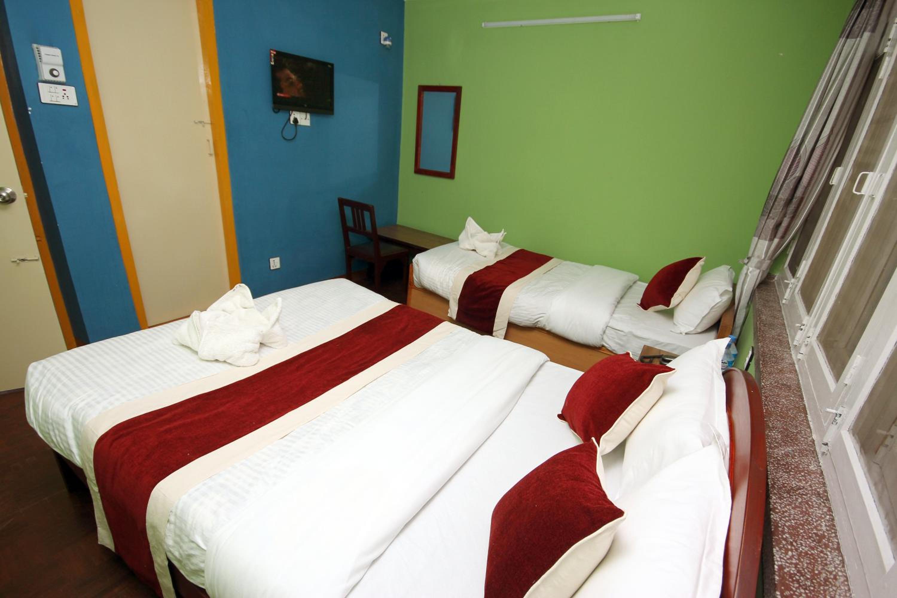 Standard Triple Room - Photo 7