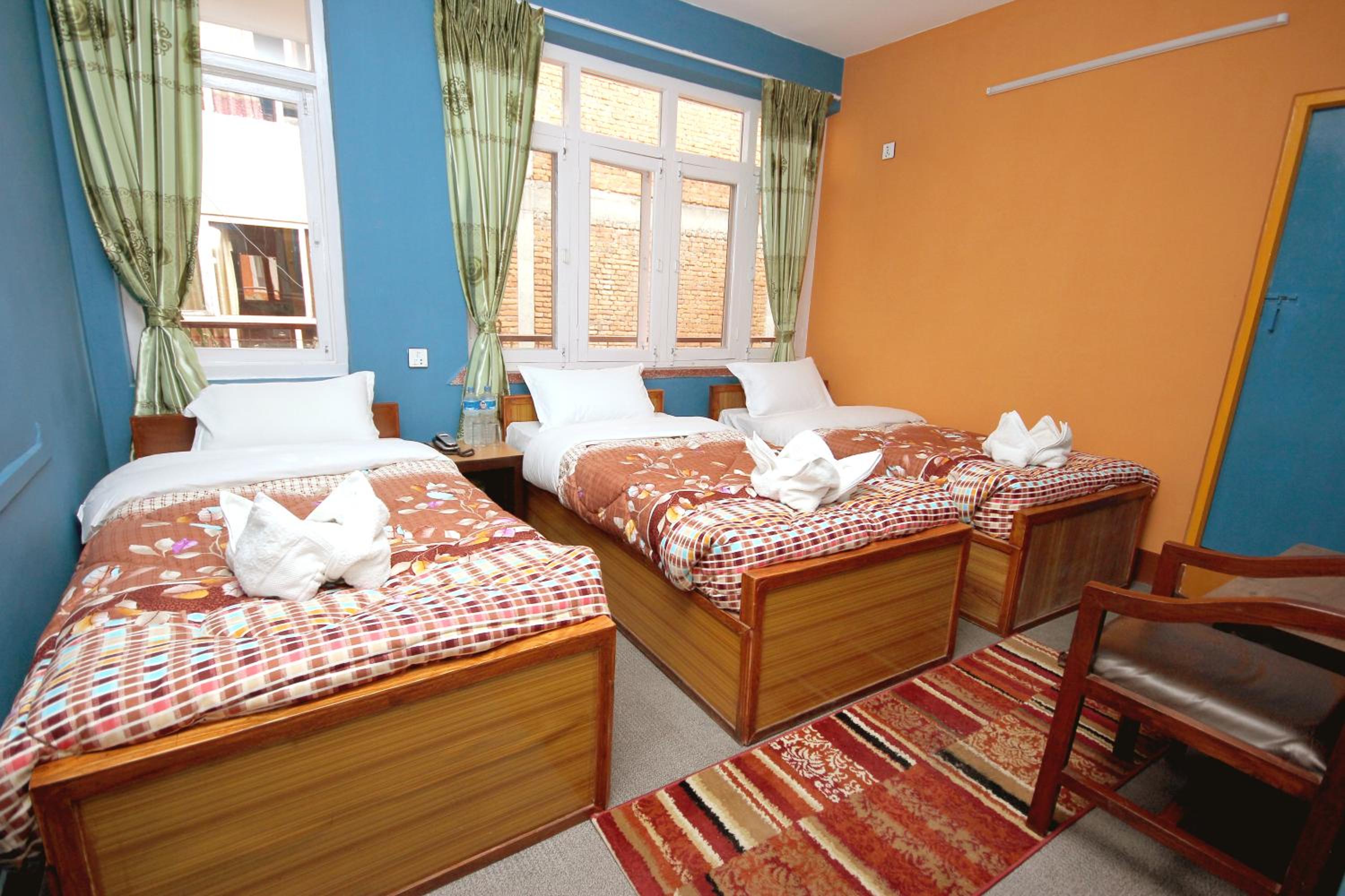 Standard Triple Room - Photo 8