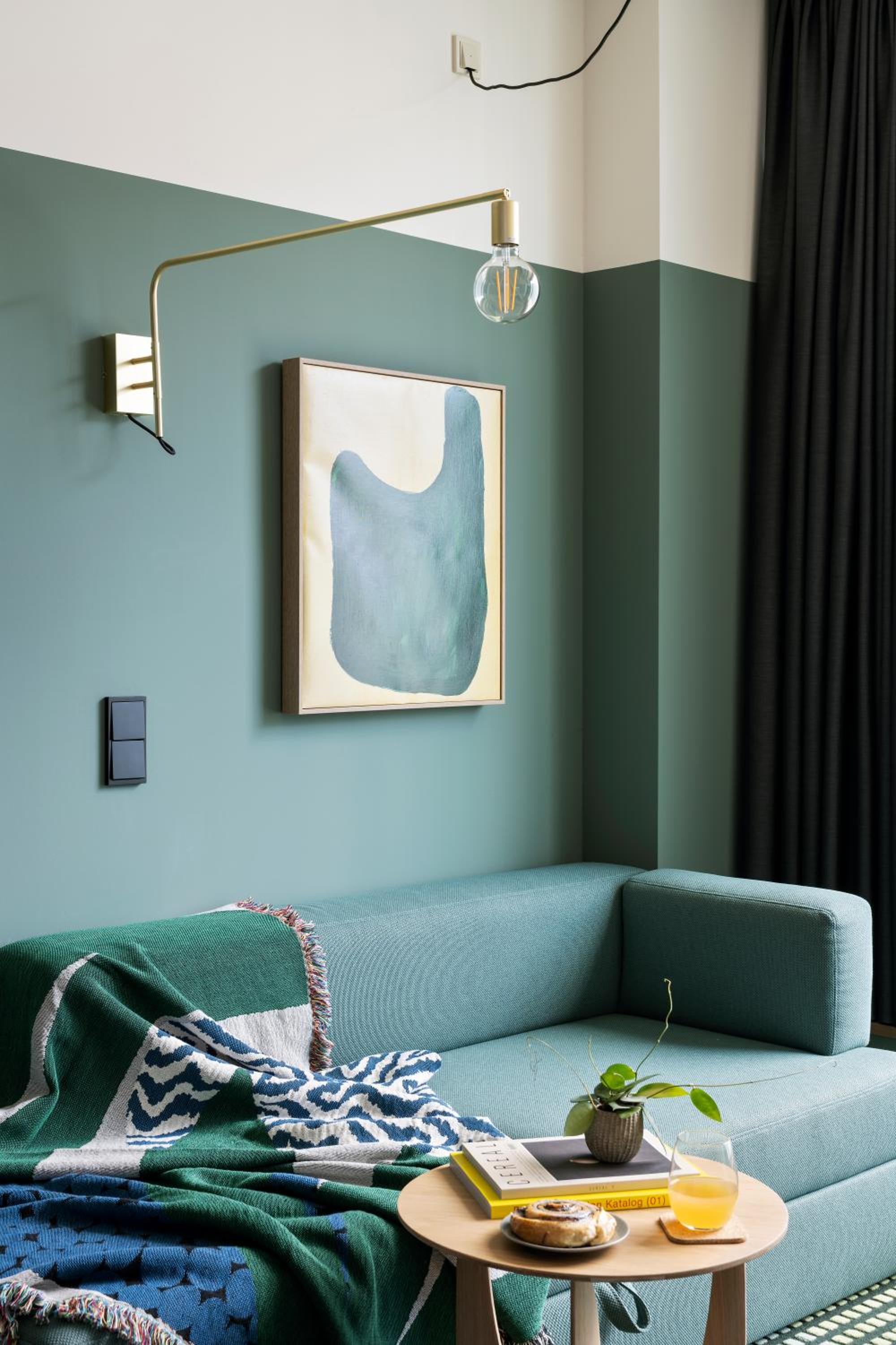 Elevated Loft Family Apartment - Photo 4
