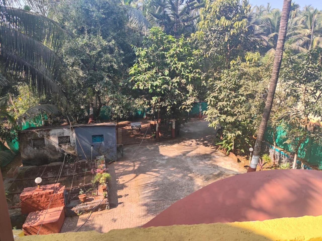 Villa photo 2
