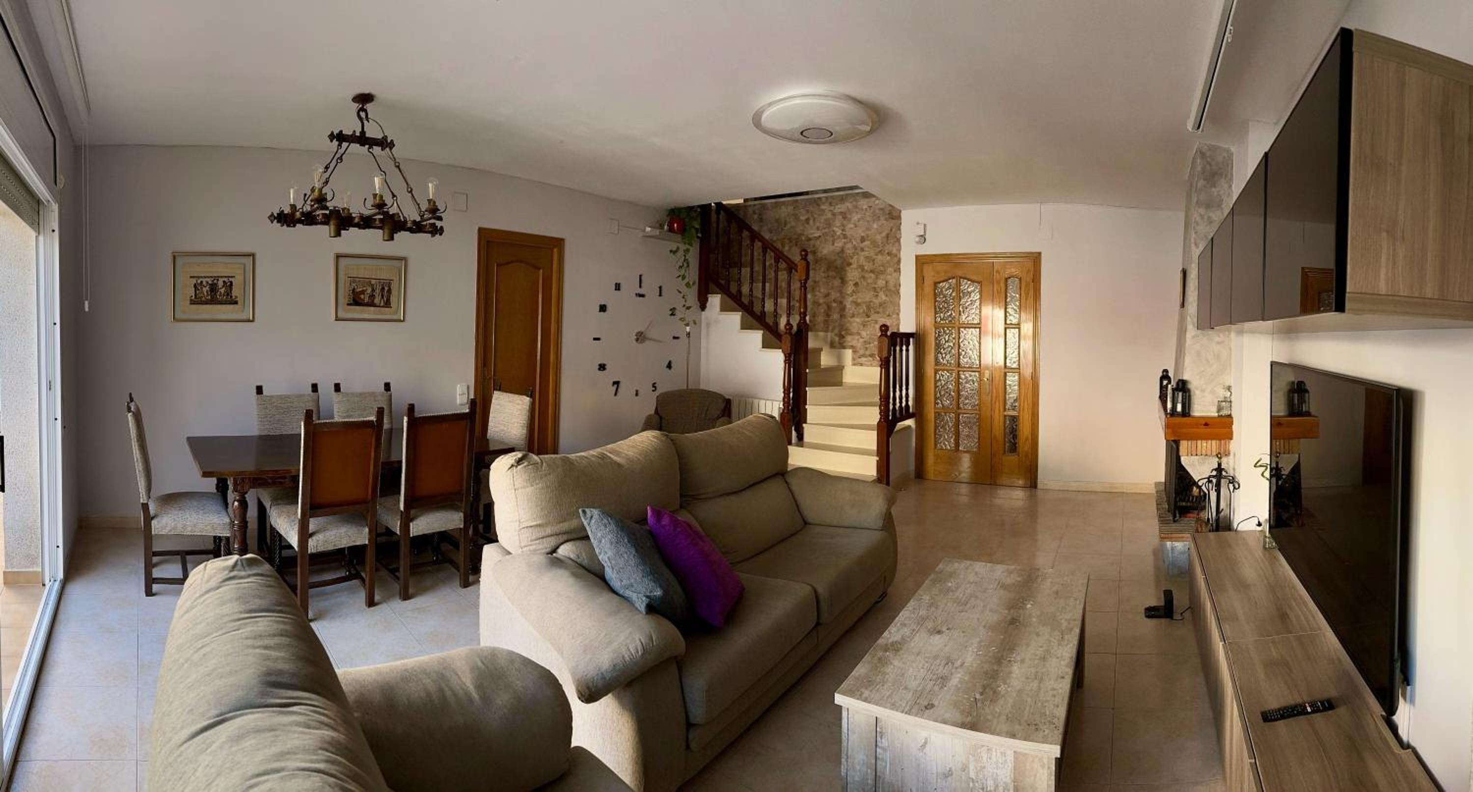 Casa de cinco habitaciones
