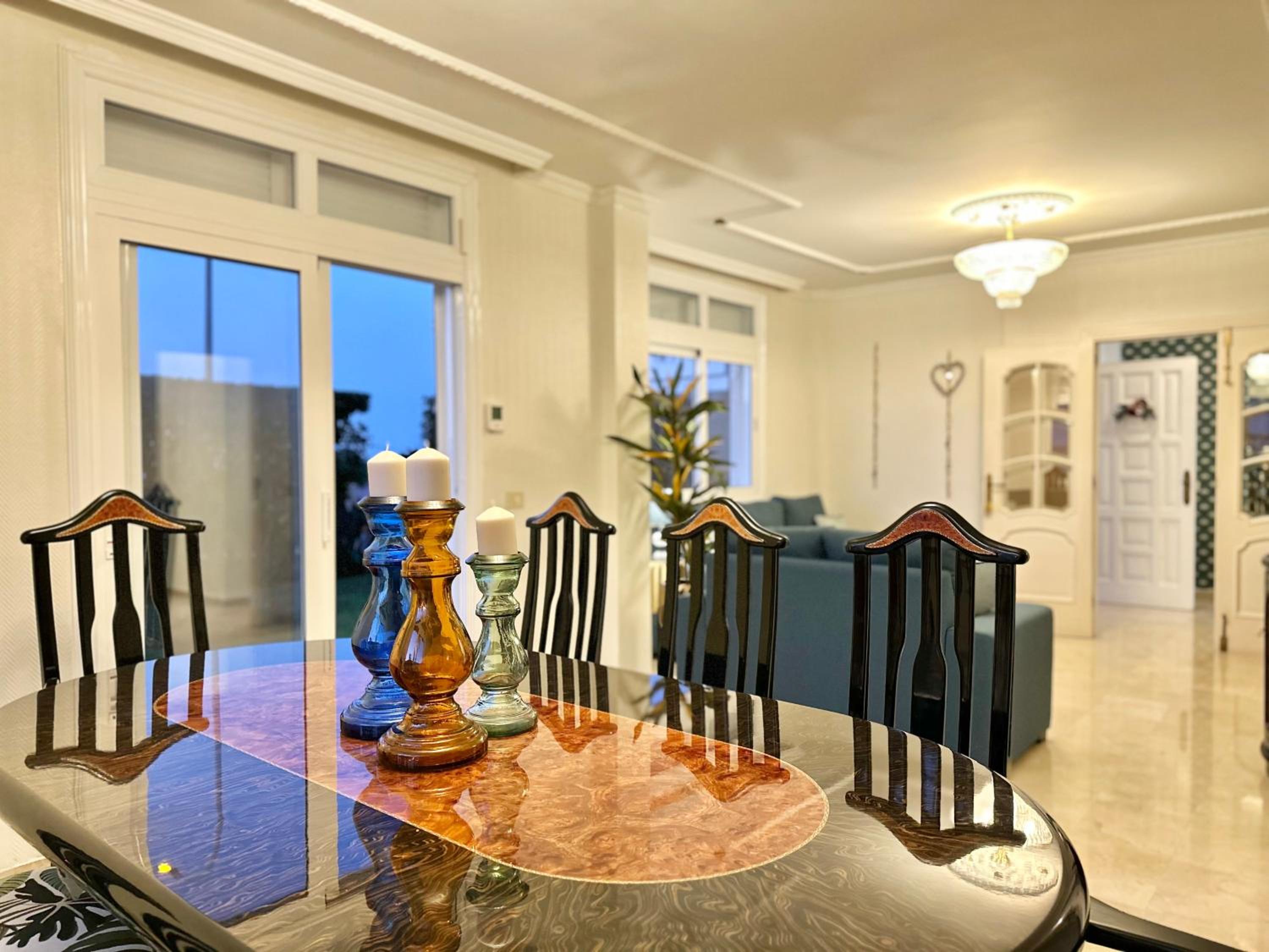 Four-Bedroom House photo 2