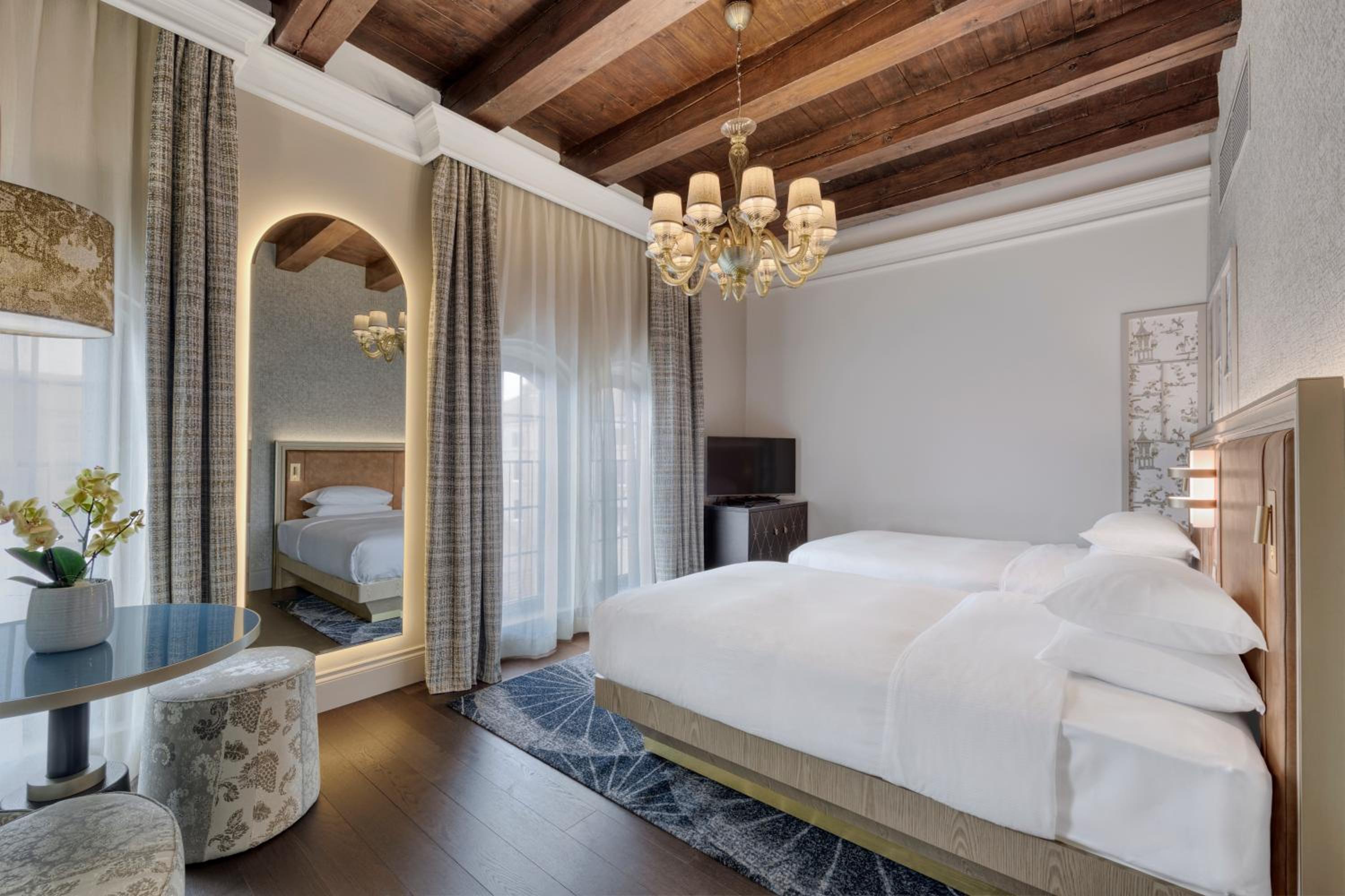 Twin Molino Superior Room - Photo 7