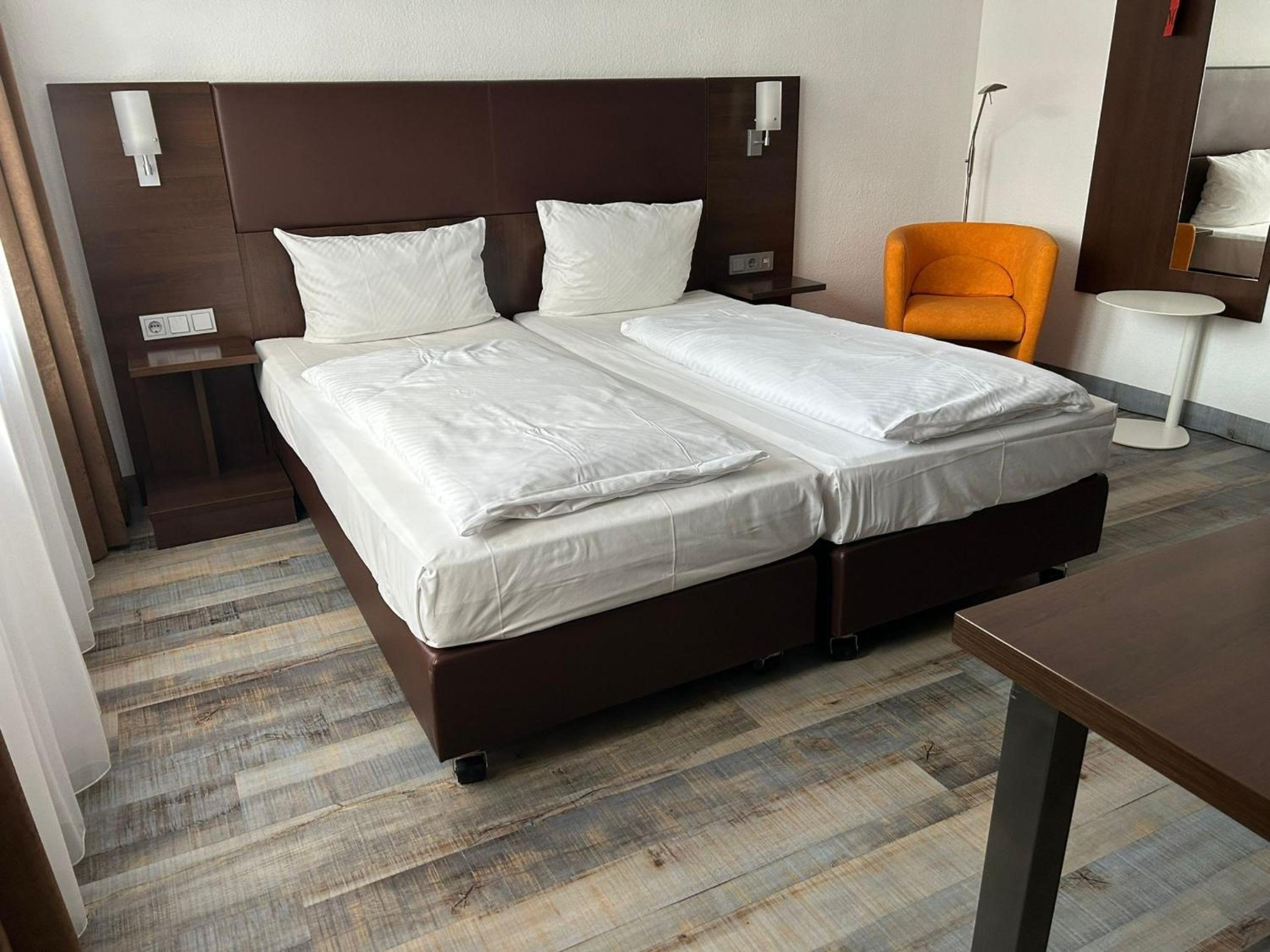 Double Room - Photo 3