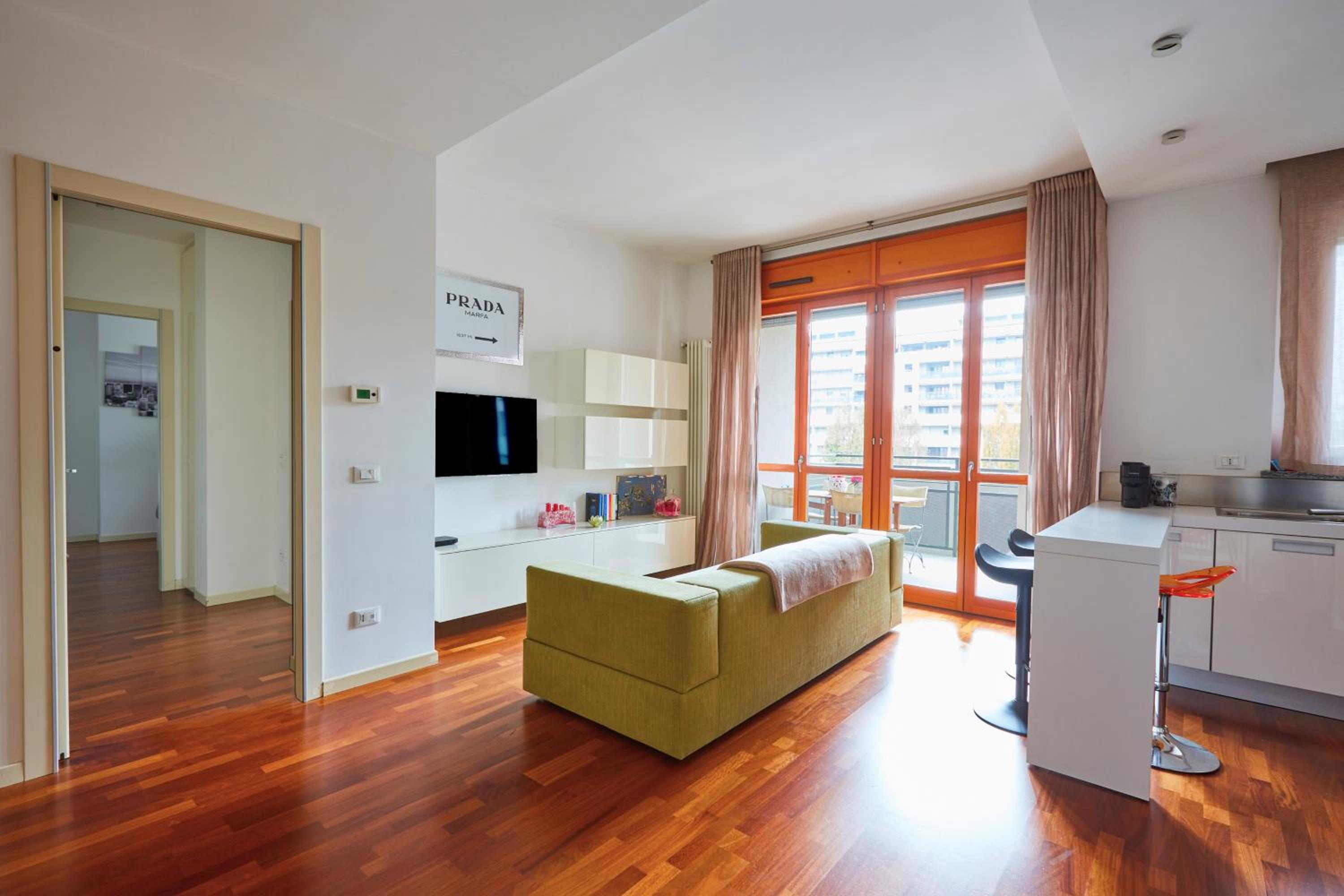 One-Bedroom Apartment