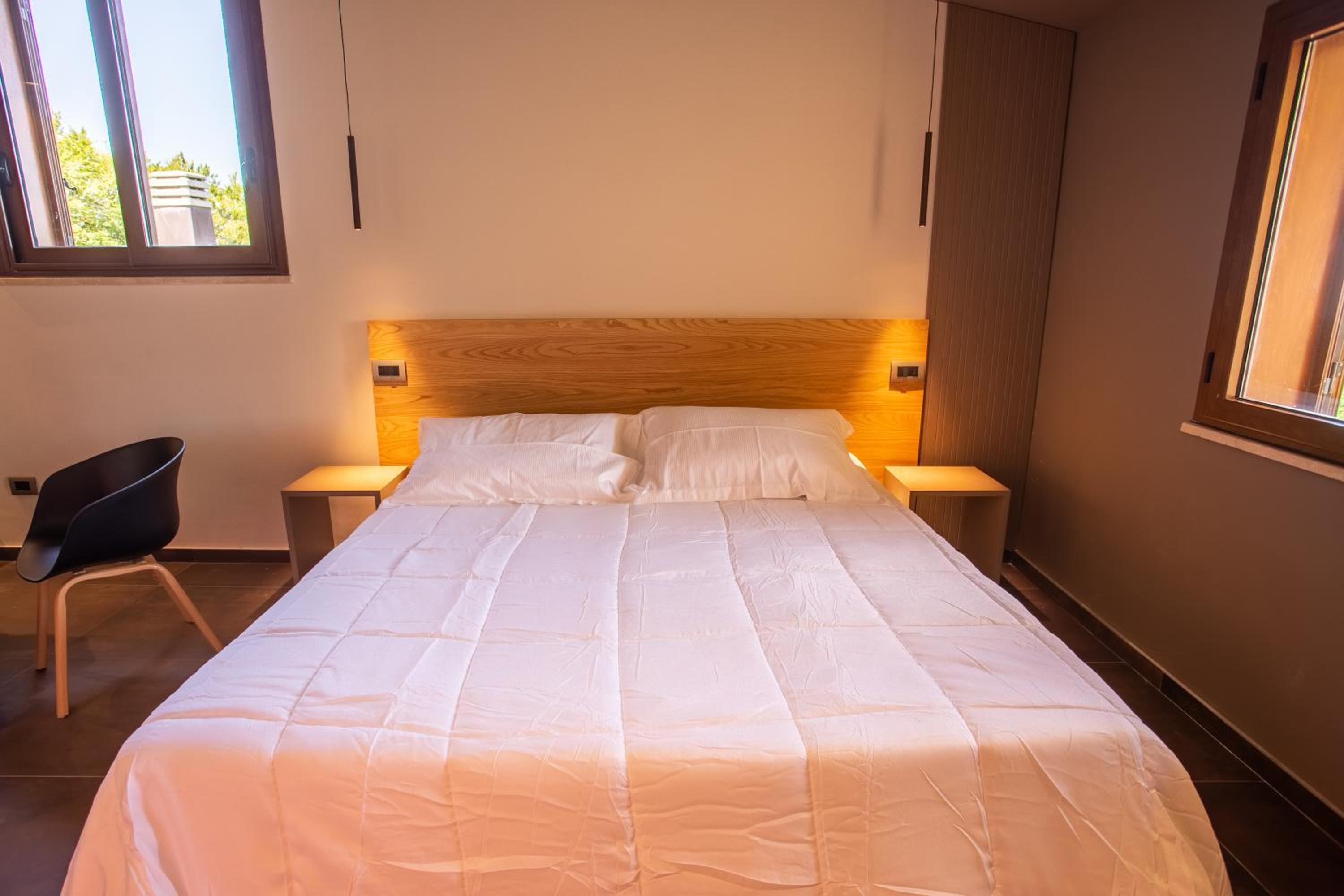 Suite with Spa Bath - Photo 19