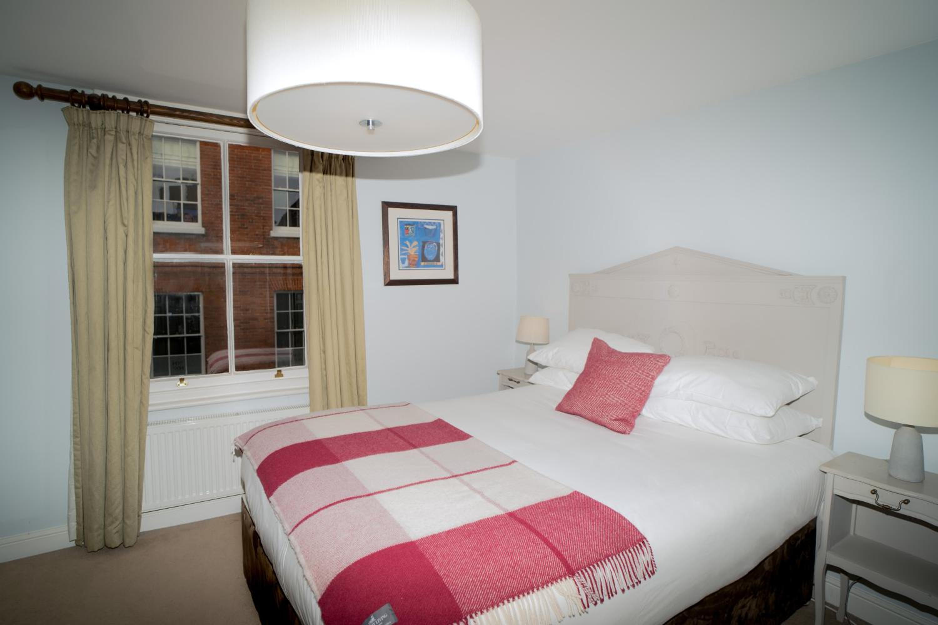 Four-Bedroom House photo 2