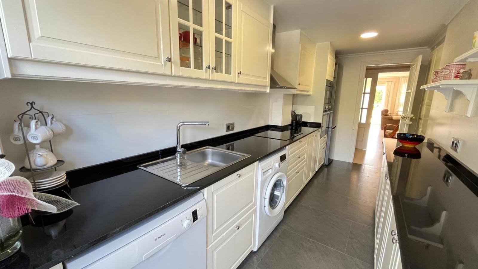Superior Apartment photo 2