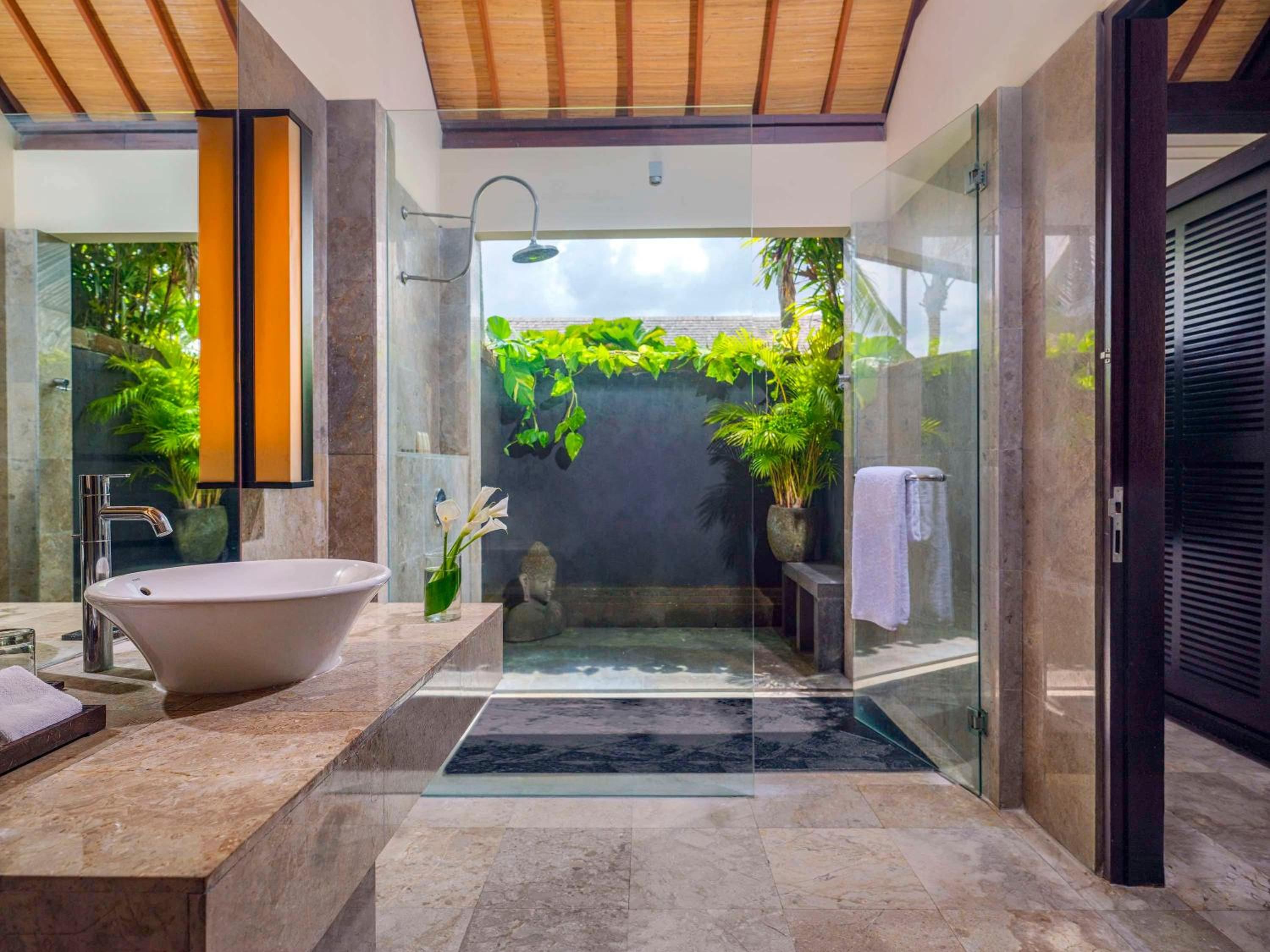 Three-Bedroom Royal Pool Villa photo 3