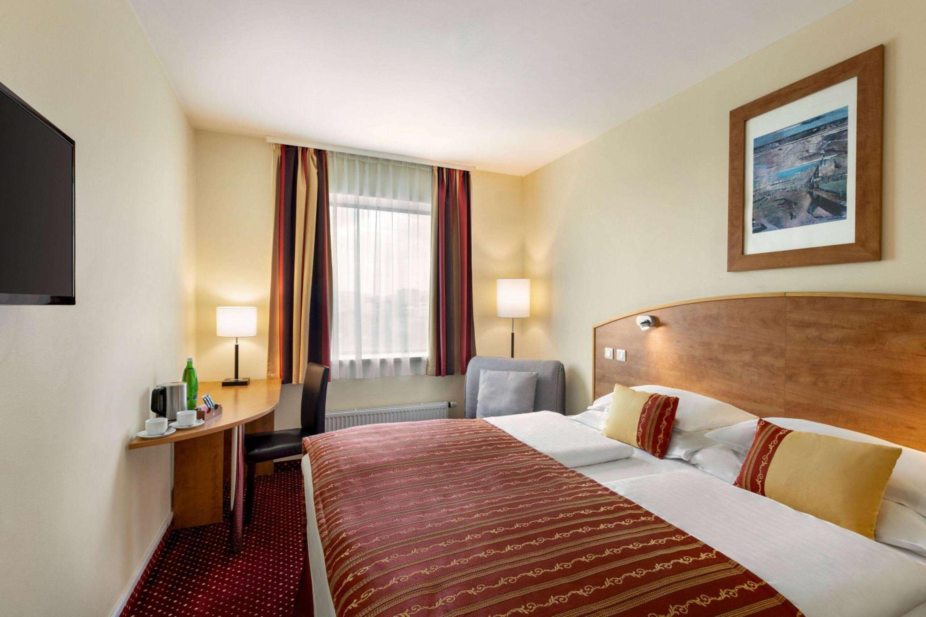 Comfort Plus Room - Photo 1