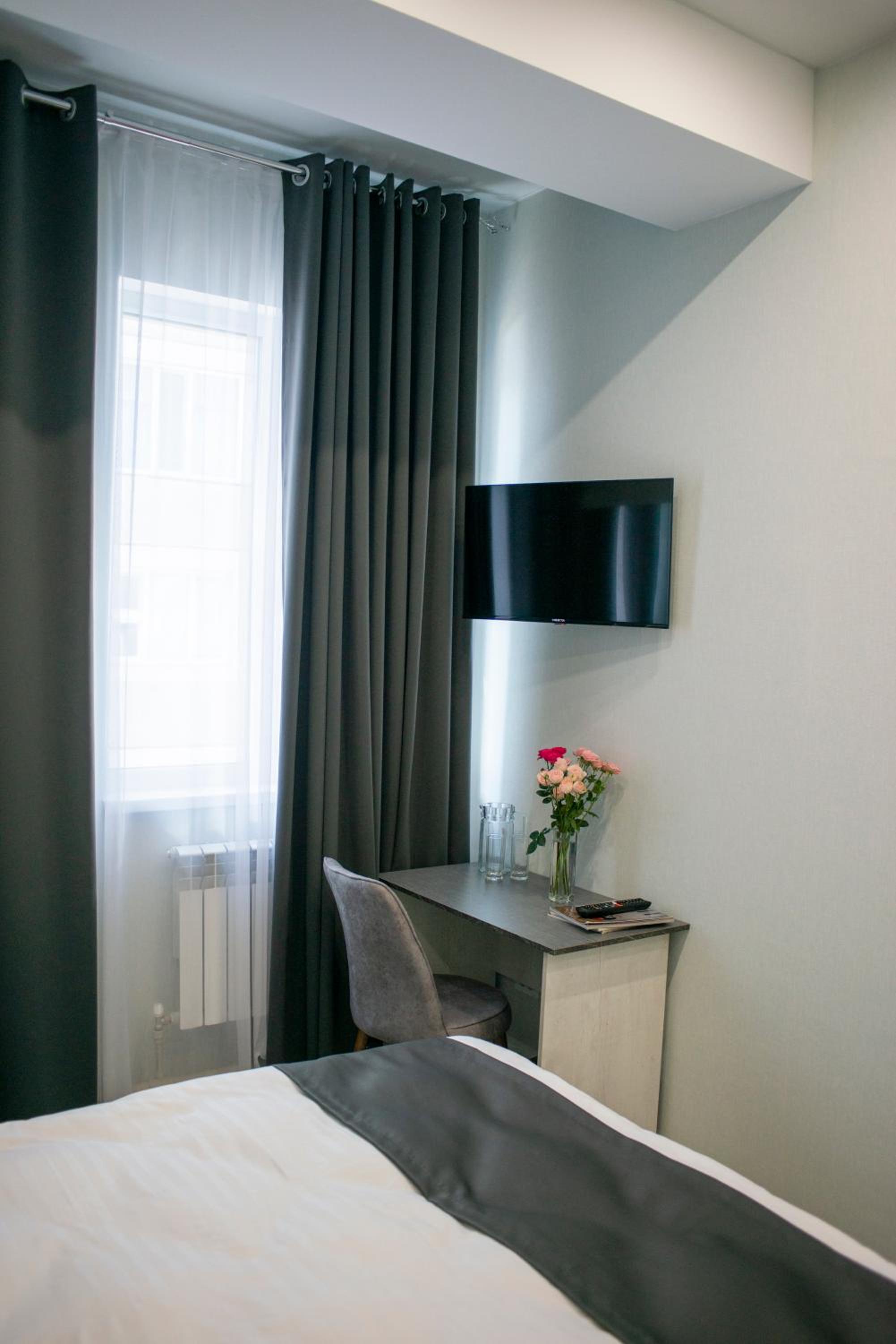 Double Room - Photo 4