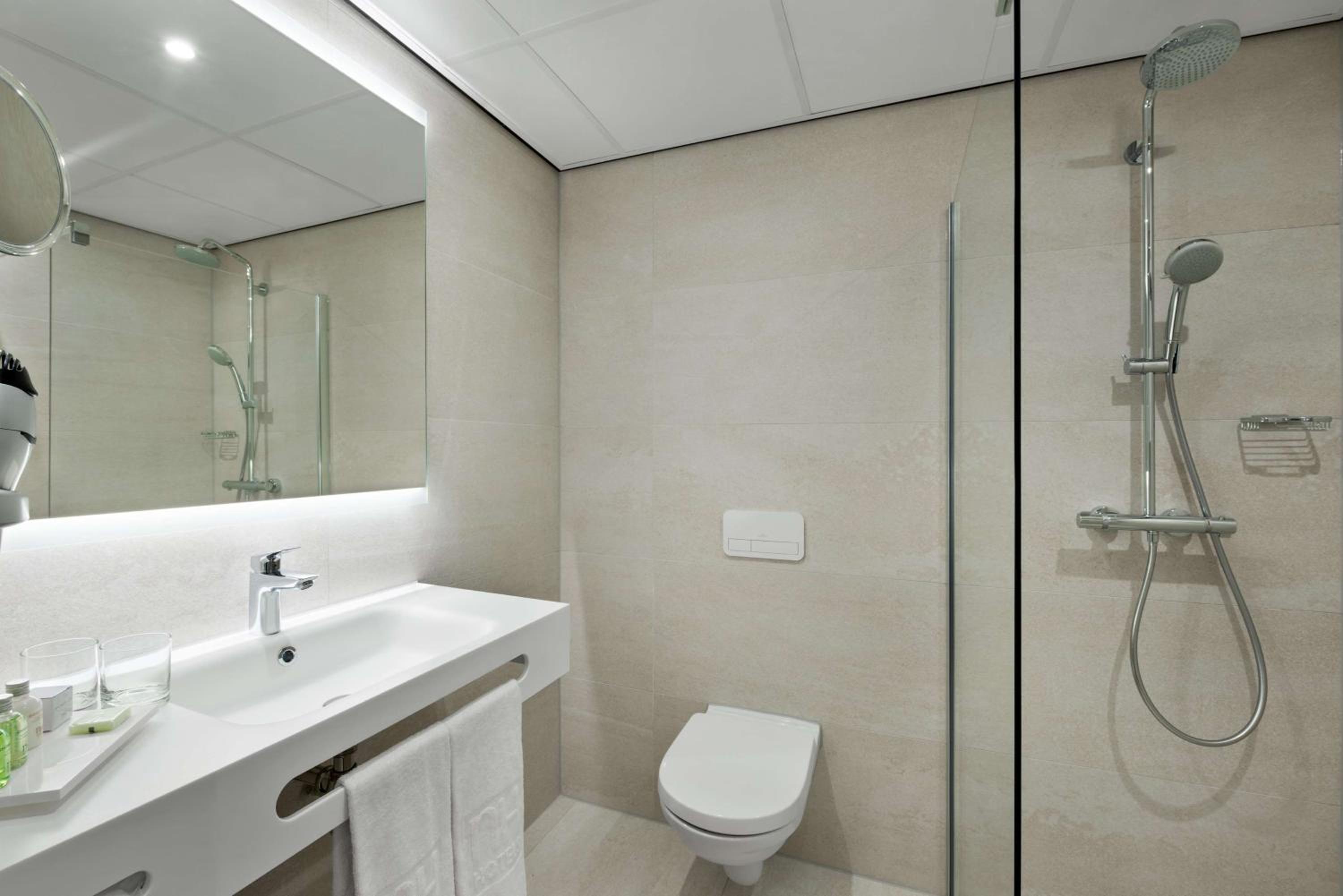 Superior Double or Twin Room - Photo 7