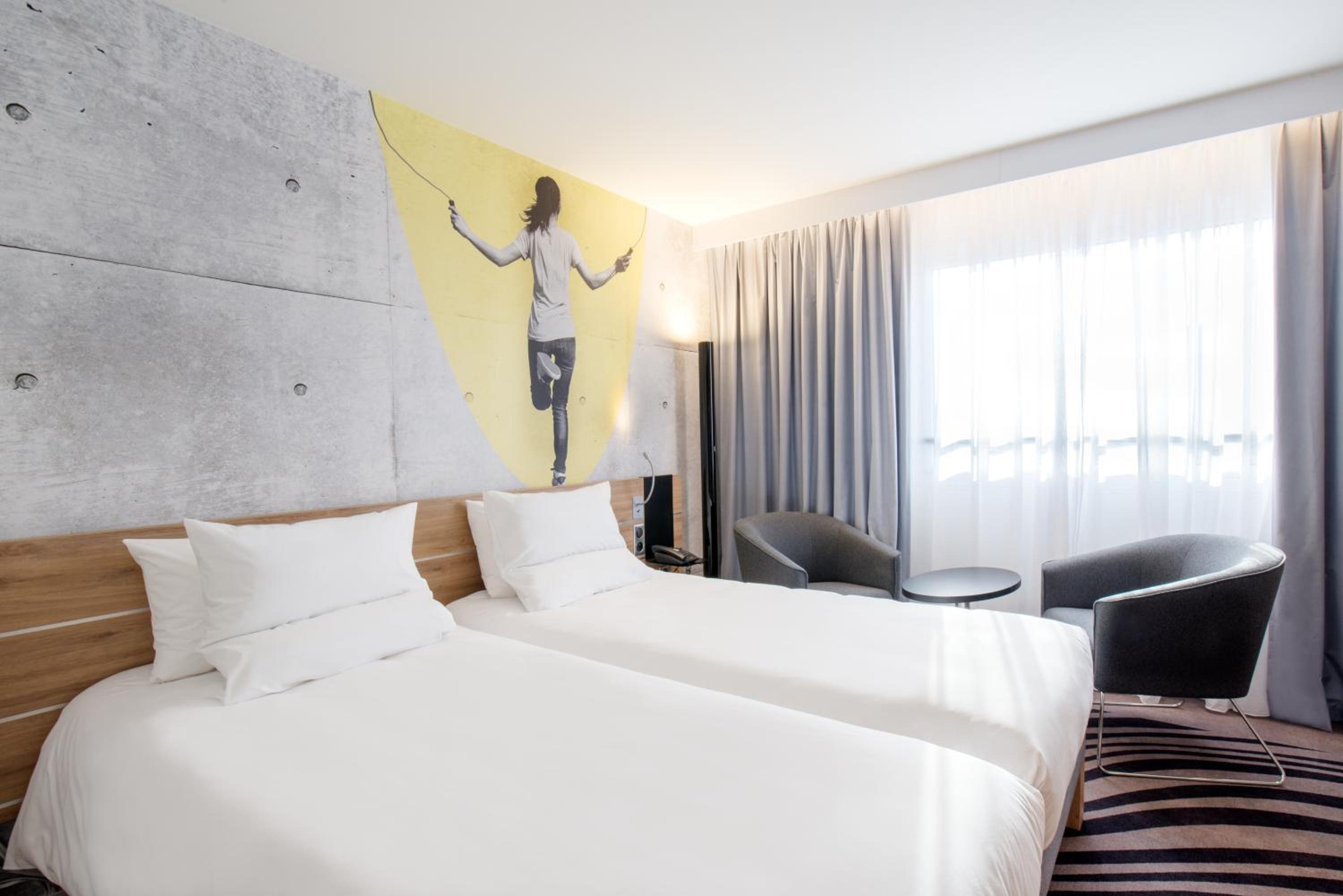 Executive Twin Room - Photo 2