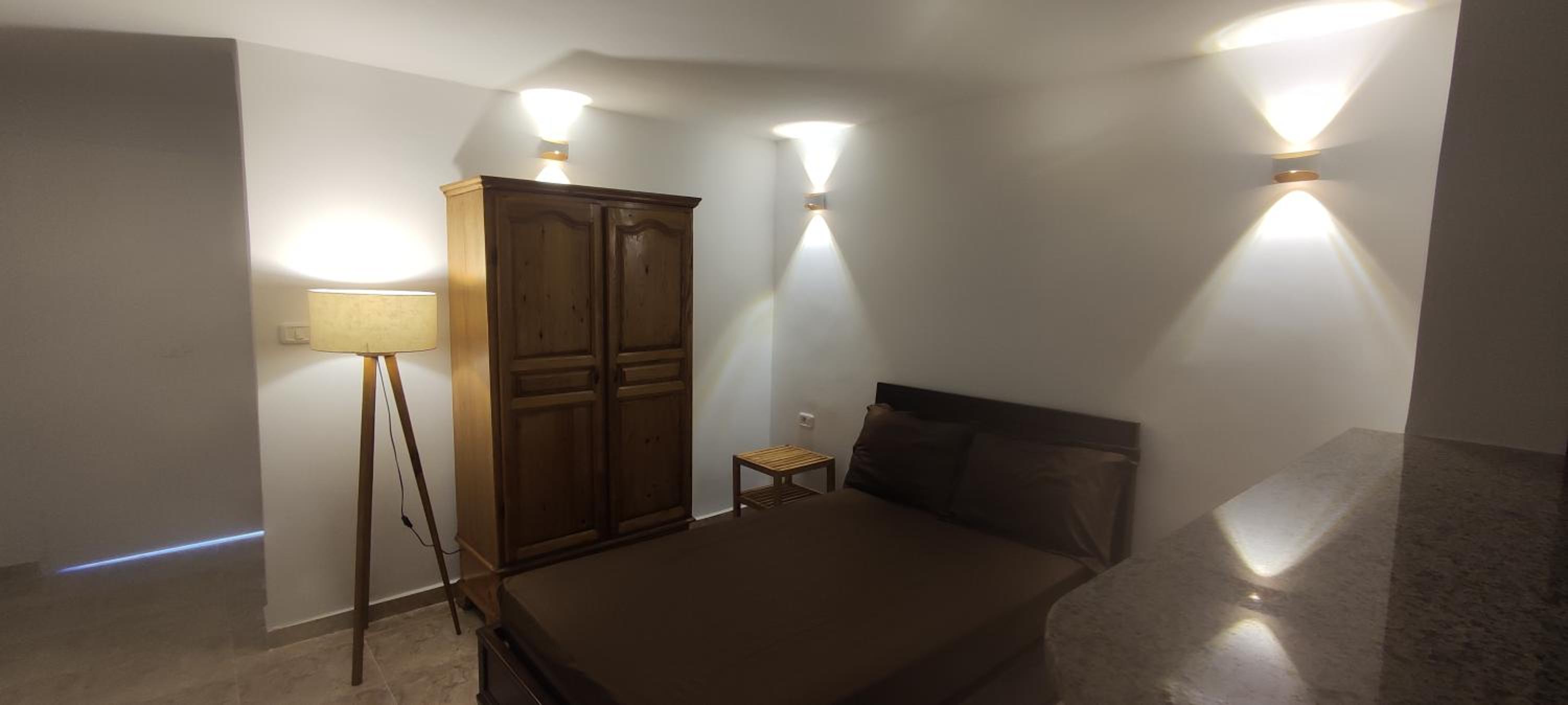 Studio Apartment photo 3
