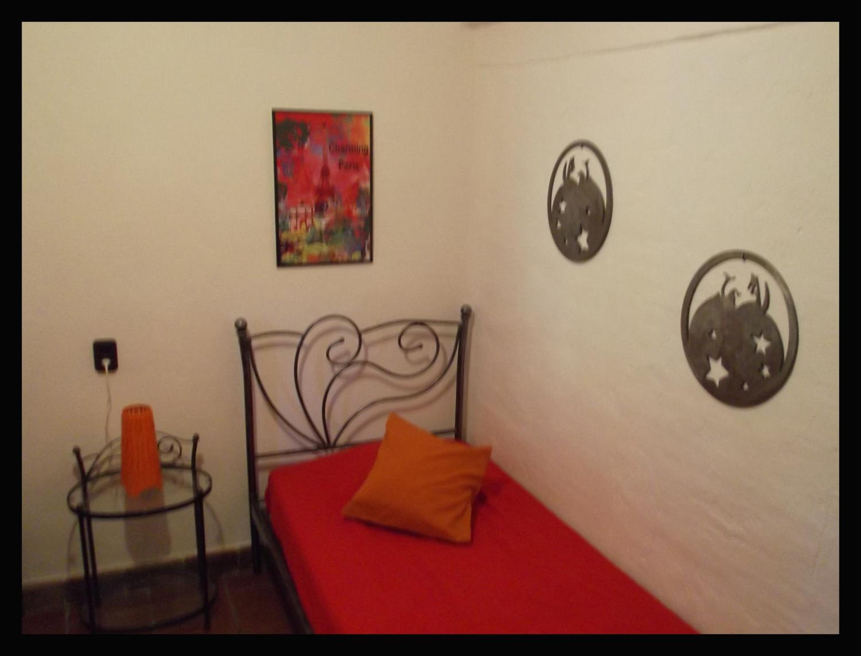 Twin Room with Shared Bathroom photo 2