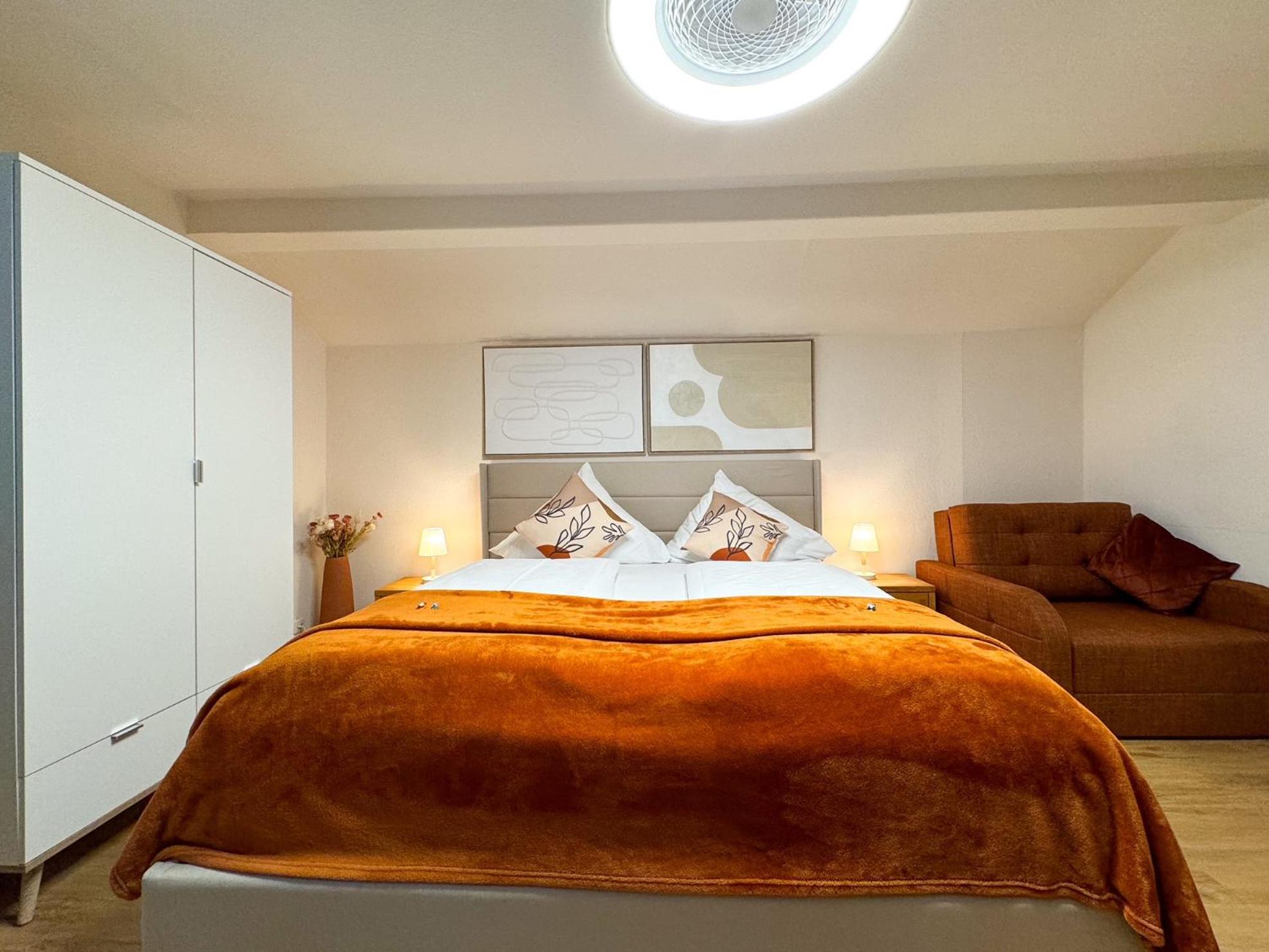 Comfort Double Room with own external bathroom - Photo 1