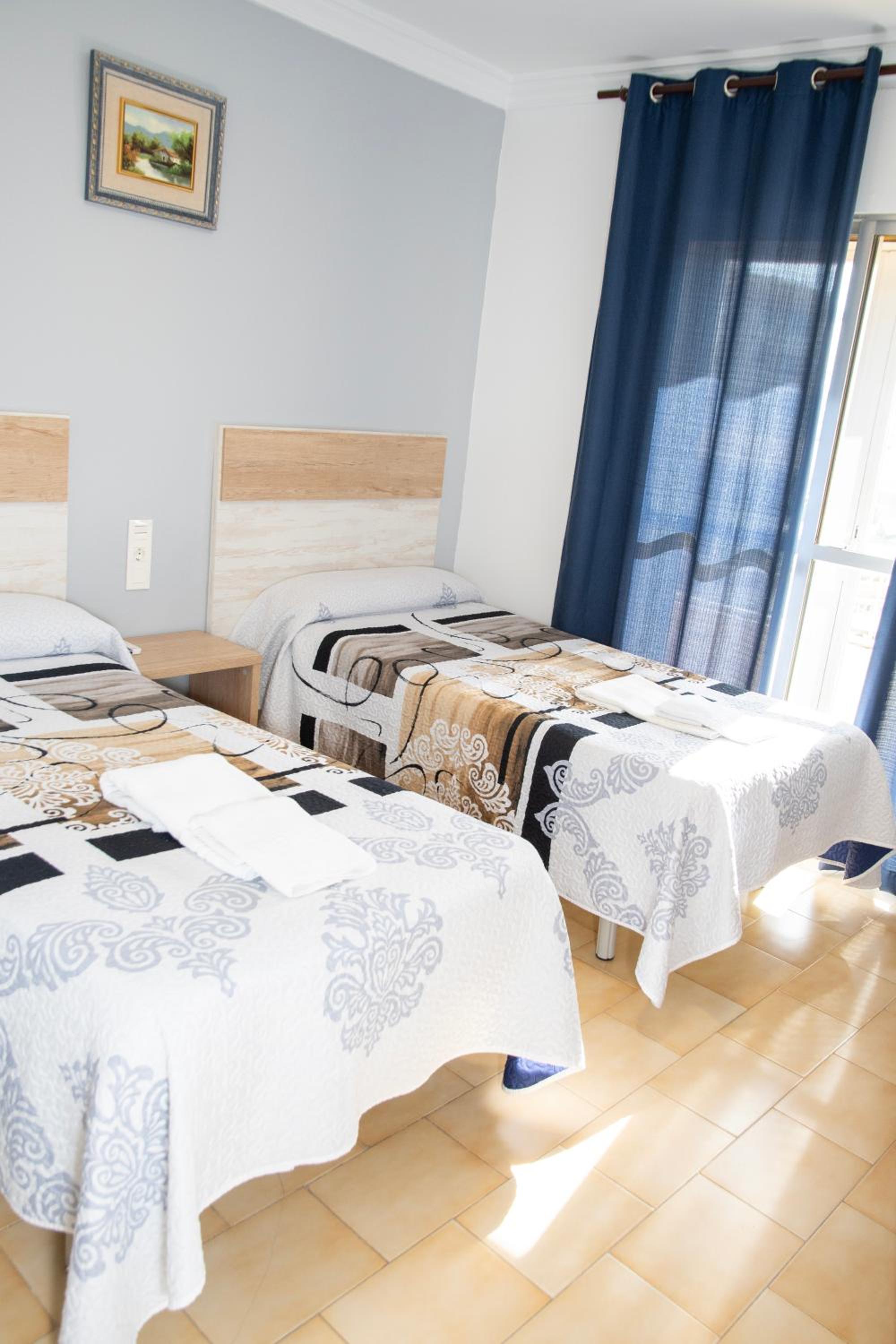 Double or Twin Room - Photo 3