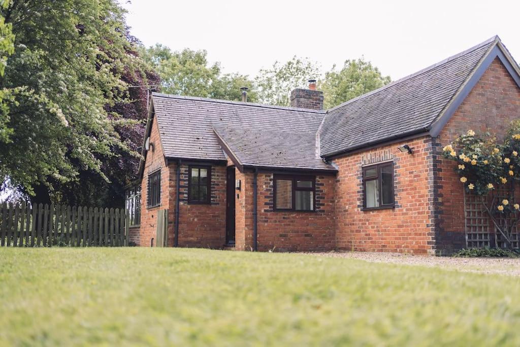 Two-Bedroom House photo 2