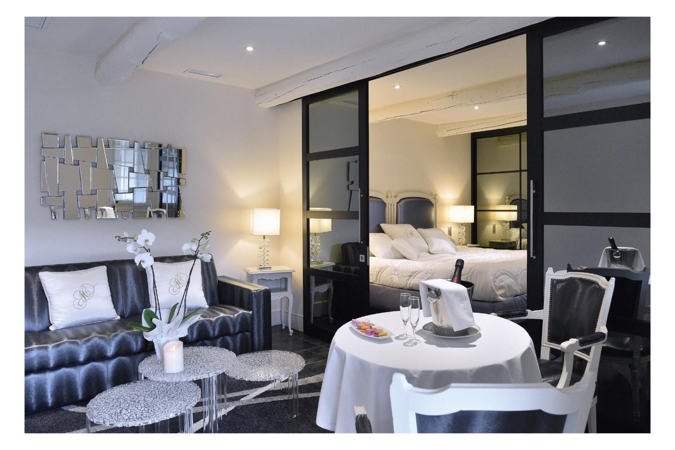 Suite with Garden View - Photo 4