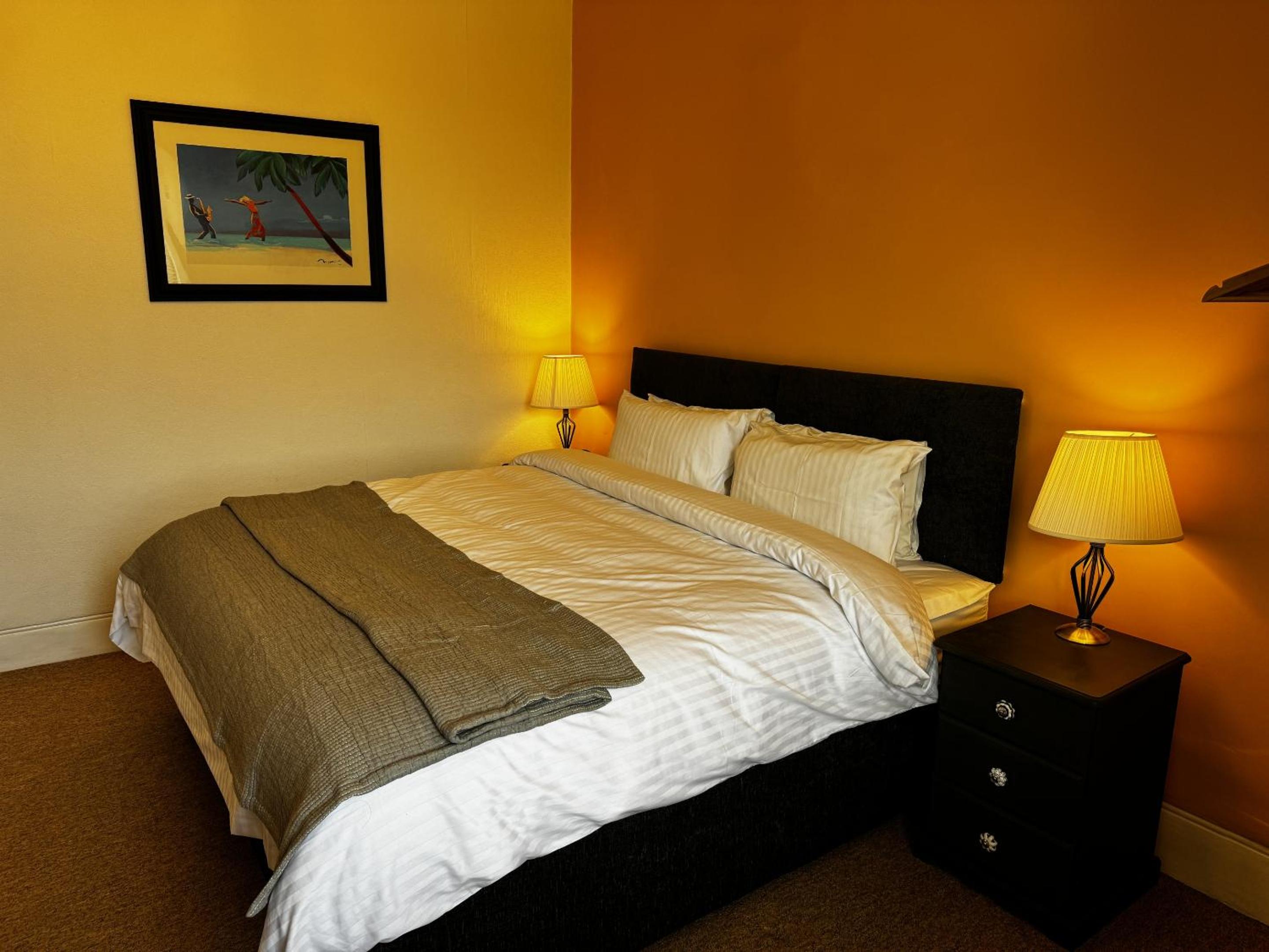Superior King or Twin Room photo 3