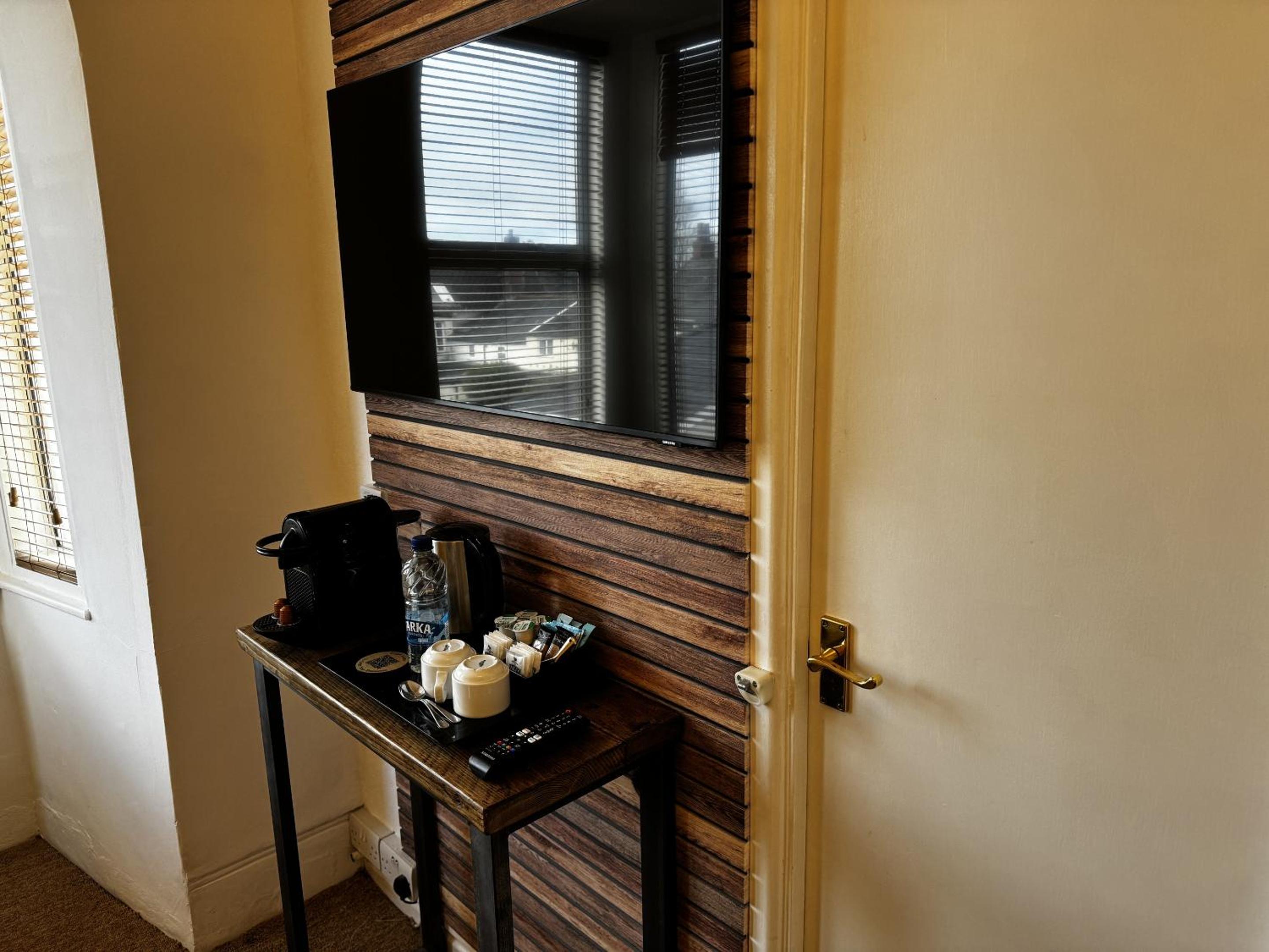 Superior King or Twin Room photo 2